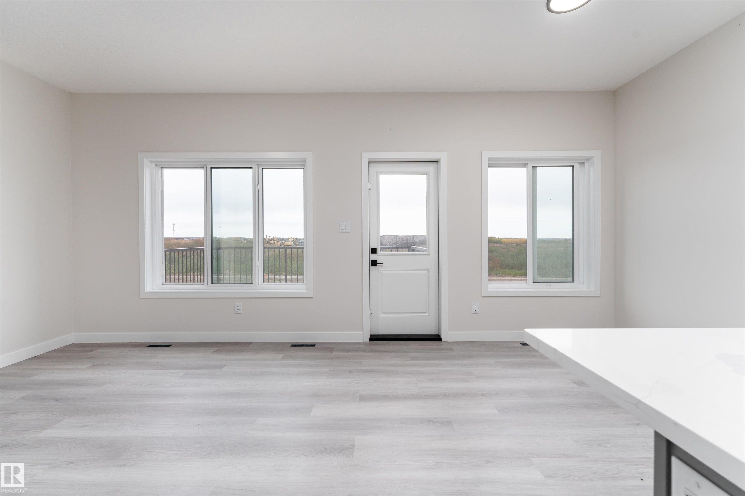 137 Pierwyck Loop, Spruce Grove, AB - Indoor Photo Showing Other Room