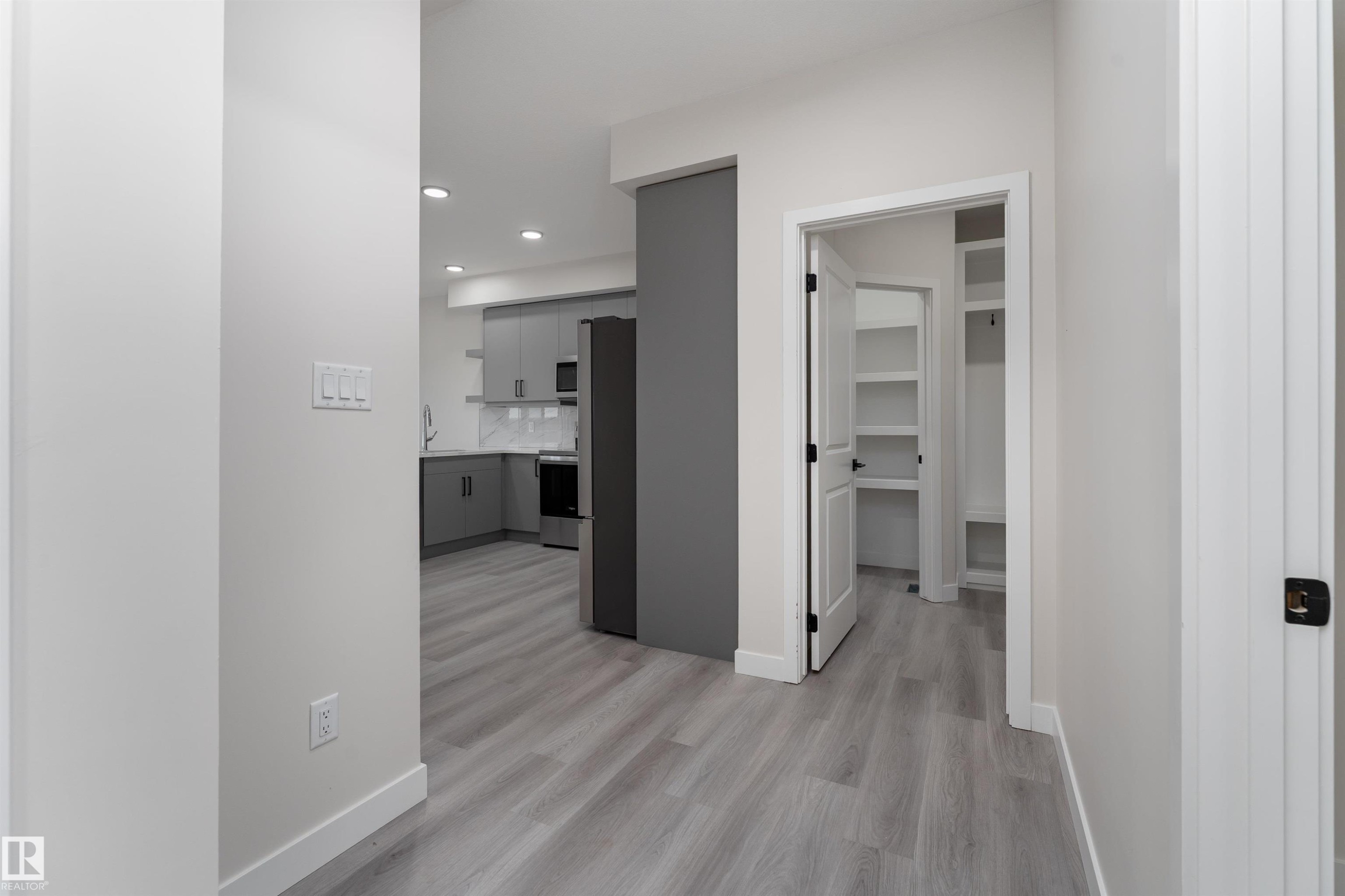 137 Pierwyck Loop, Spruce Grove, AB - Indoor Photo Showing Other Room