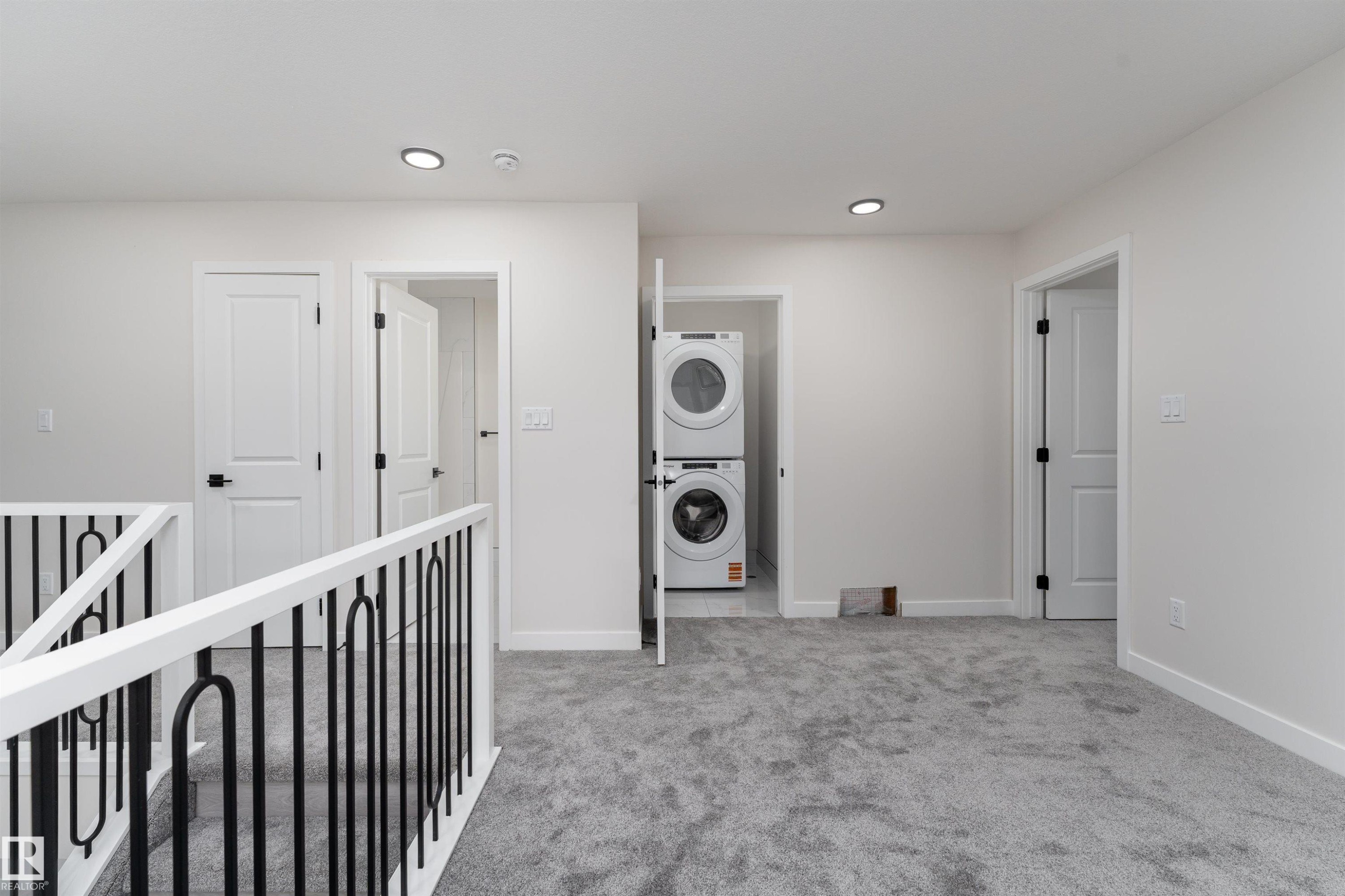 137 Pierwyck Loop, Spruce Grove, AB - Indoor Photo Showing Other Room
