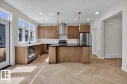 5822 KOOTOOK LINK Link Edmonton, AB T6W 4Z6