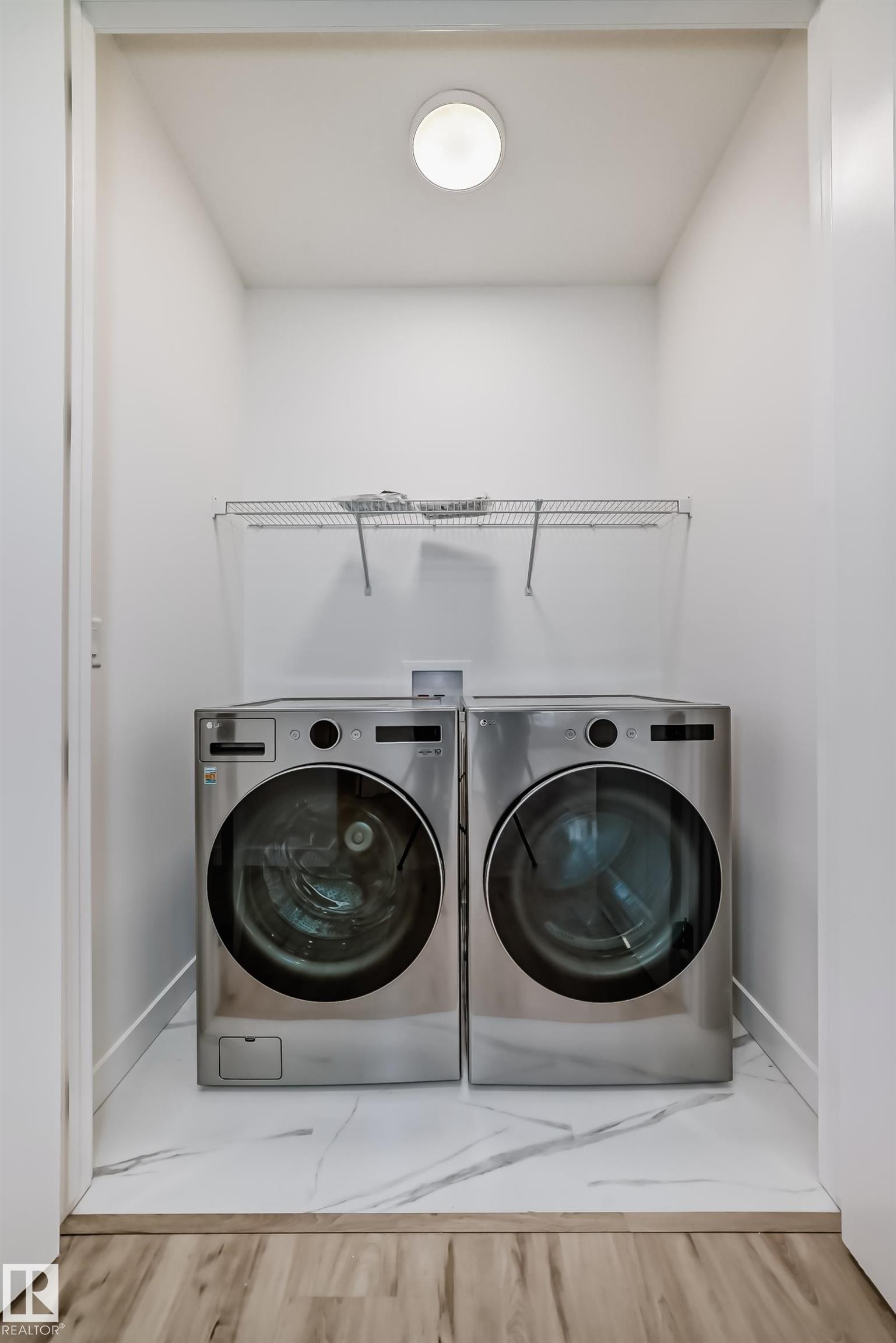 5824 Kootook Link Link, Edmonton, AB - Indoor Photo Showing Laundry Room