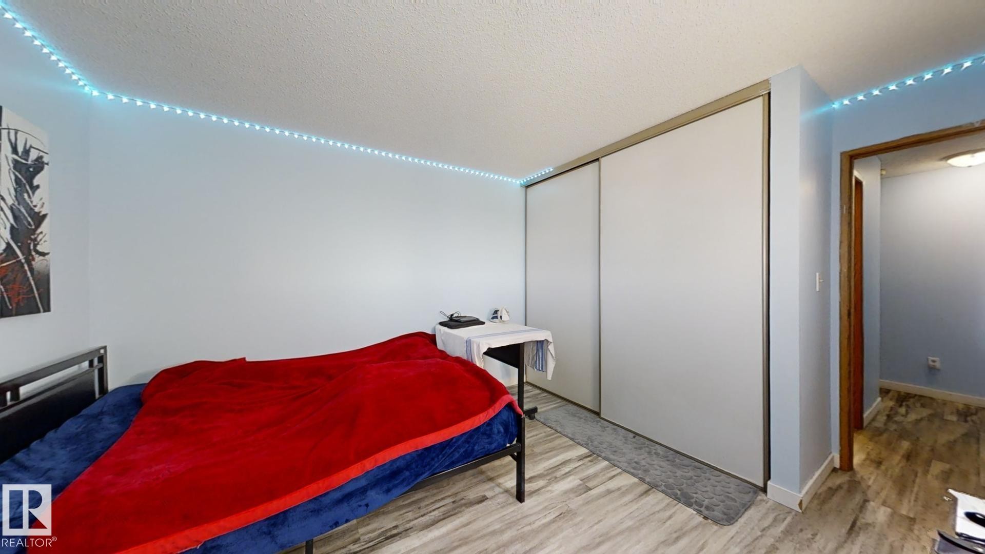 407 2624 Mill Woods Road E, Edmonton, AB - Indoor Photo Showing Bedroom