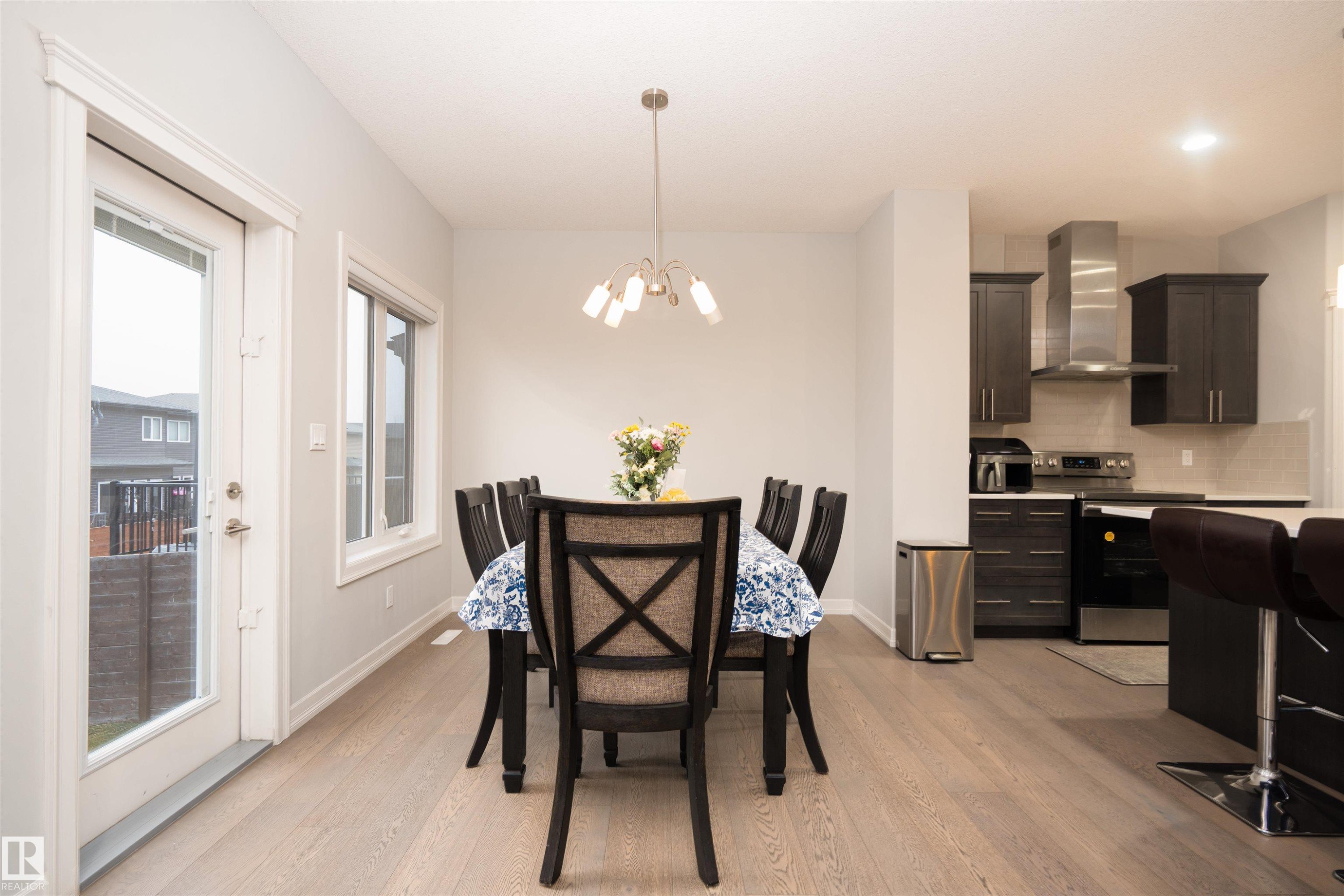2060 Ware Road, Edmonton, AB - Indoor Photo Showing Dining Room