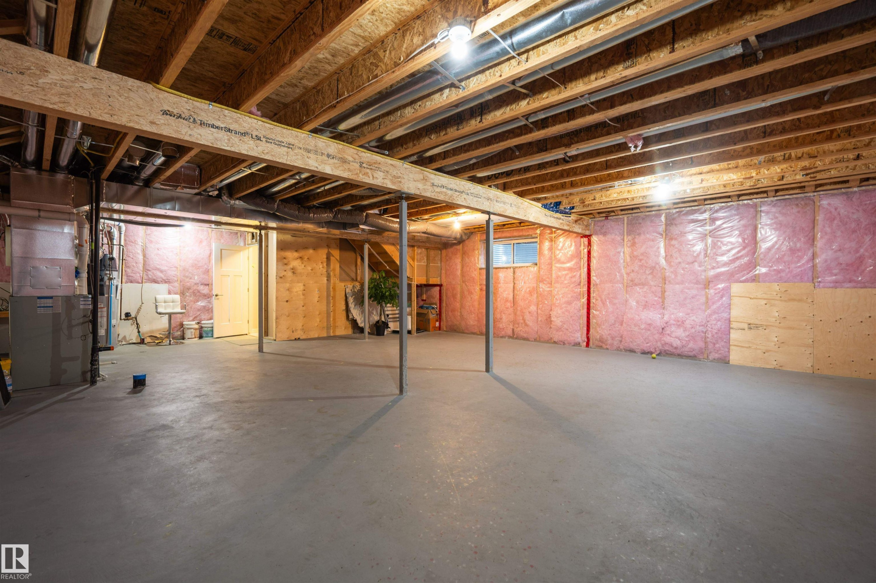 2060 Ware Road, Edmonton, AB - Indoor Photo Showing Basement