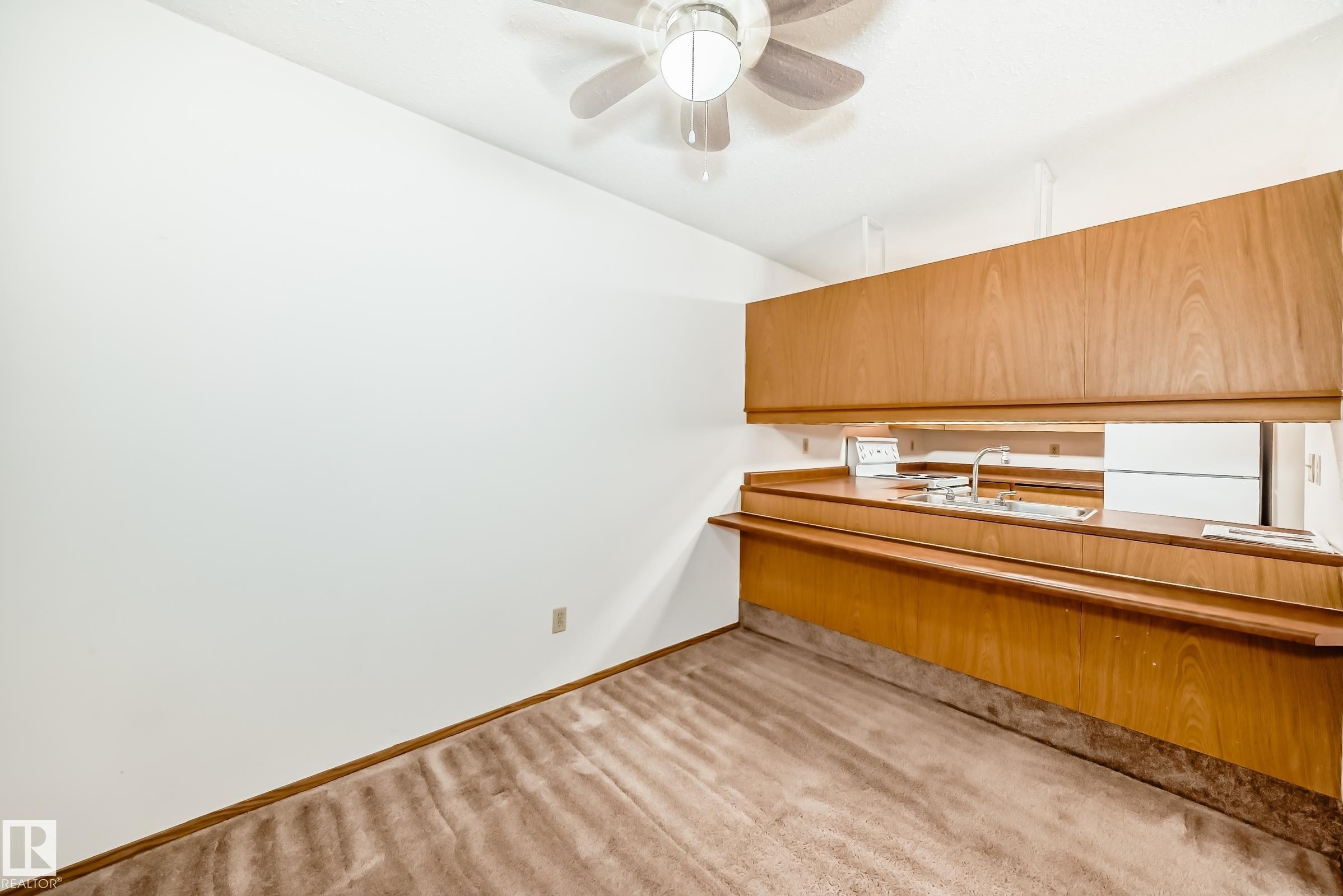 104 70 Alpine Place, St. Albert, AB - Indoor