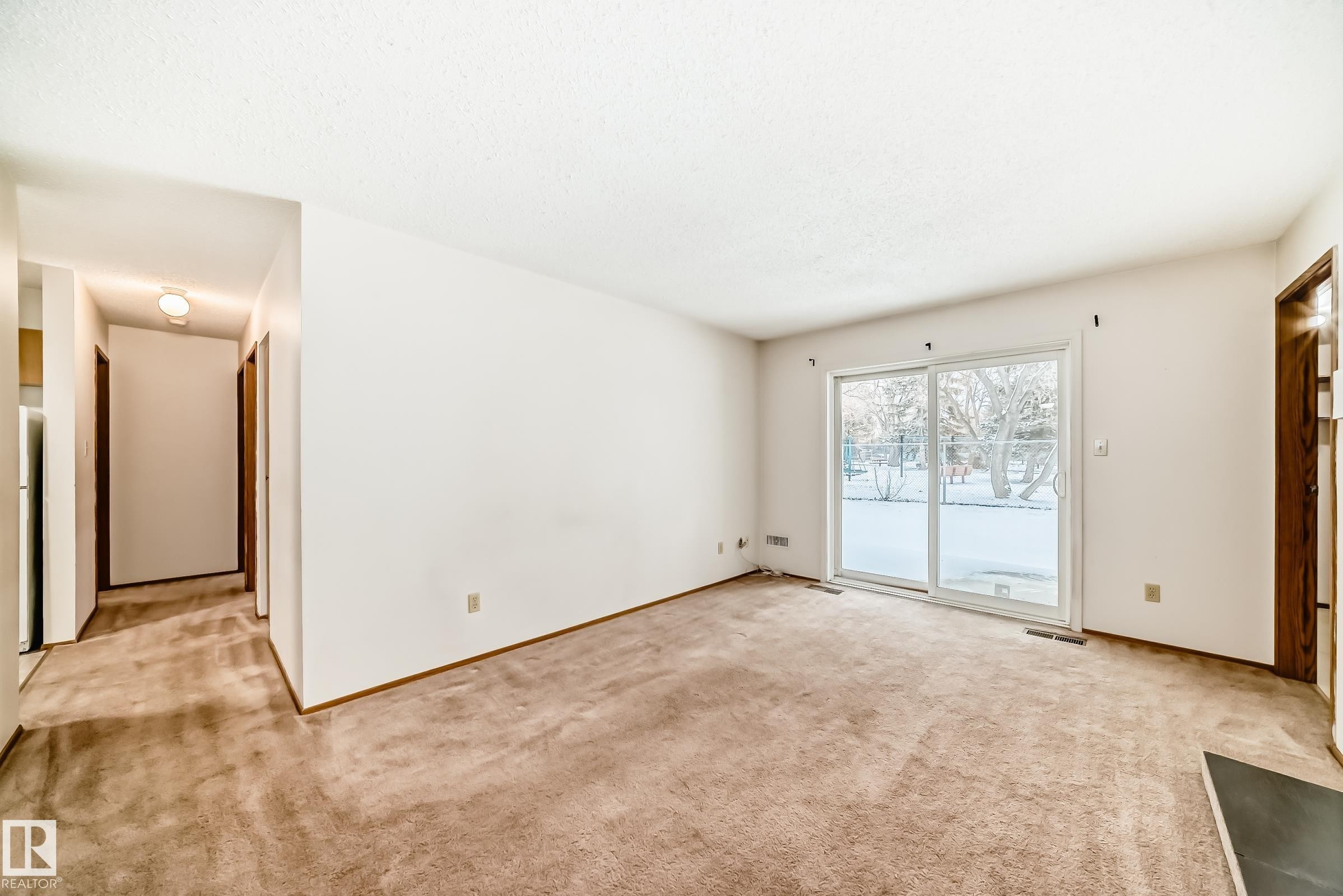 104 70 Alpine Place, St. Albert, AB - Indoor Photo Showing Other Room