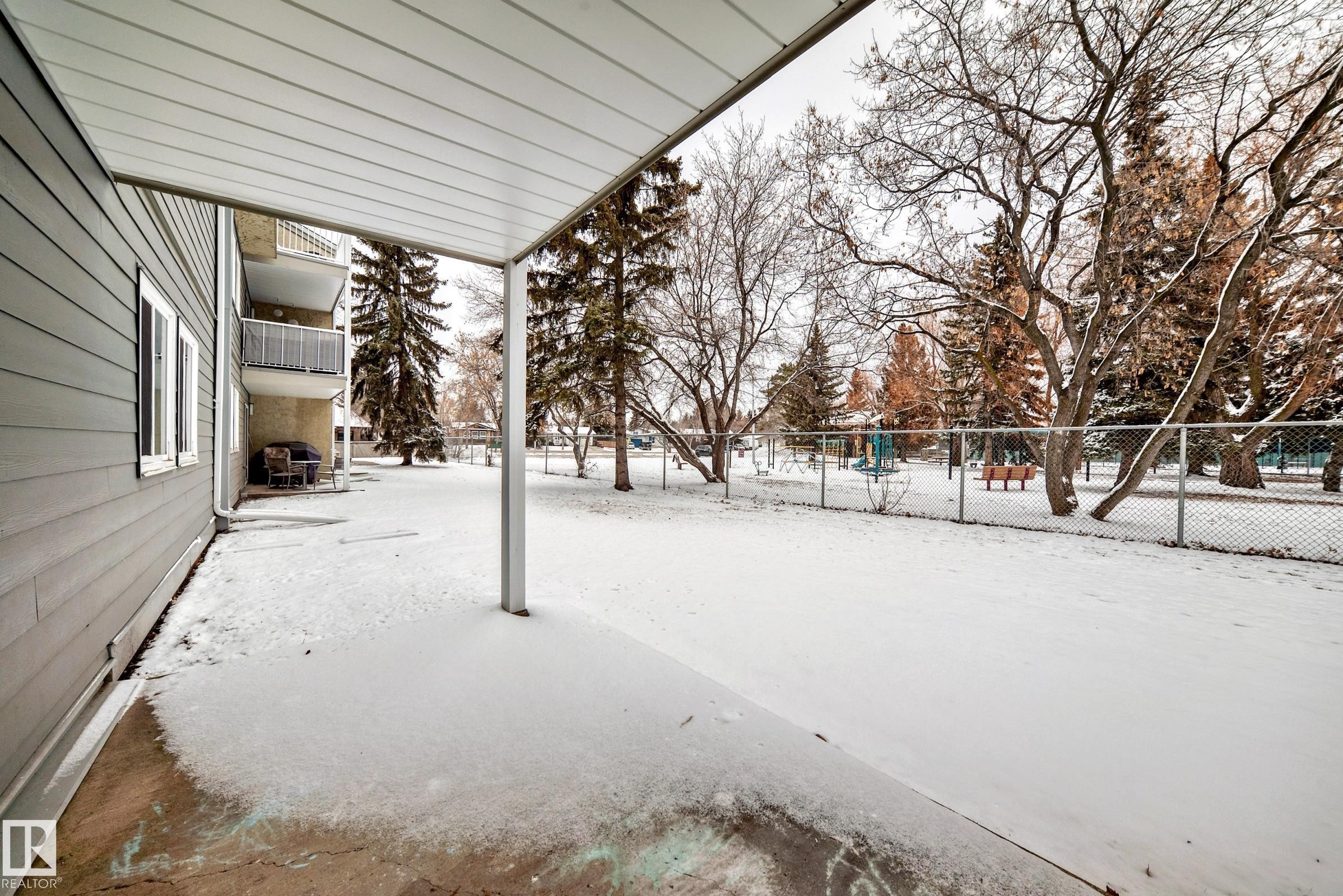 104 70 Alpine Place, St. Albert, AB - Outdoor