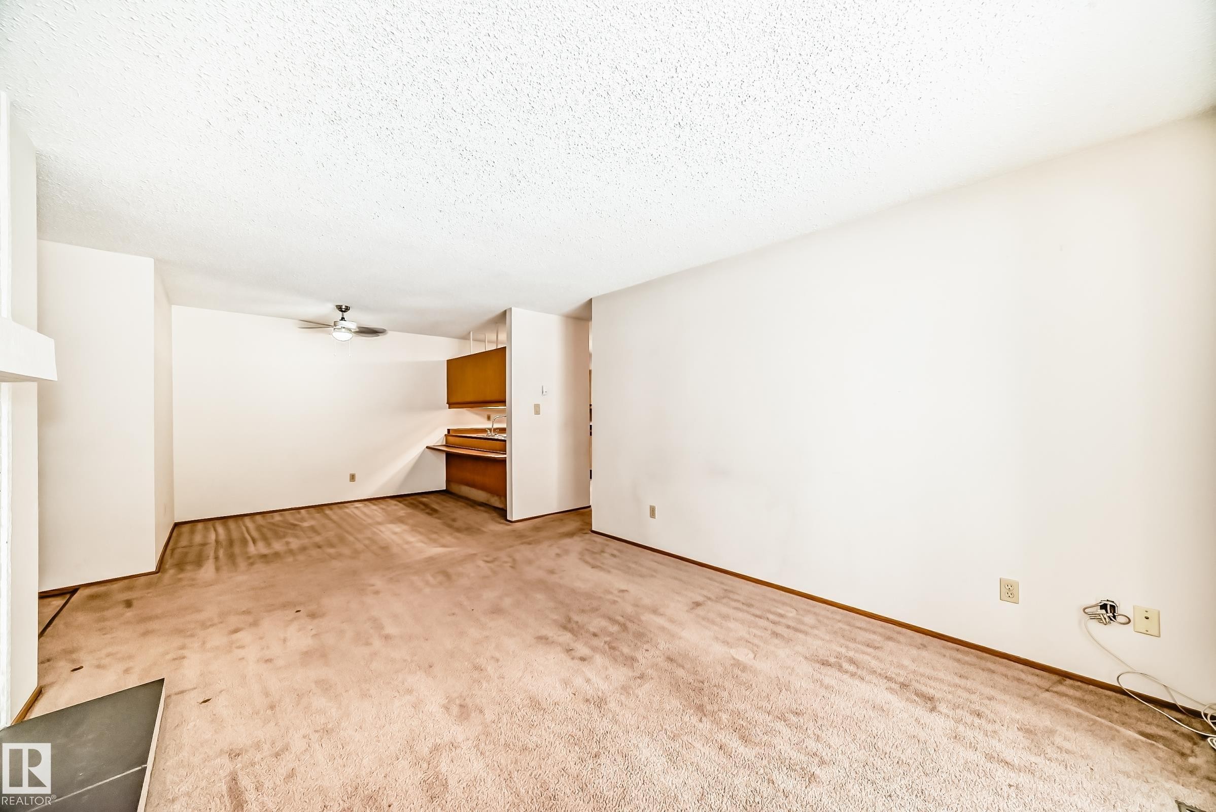104 70 Alpine Place, St. Albert, AB - Indoor Photo Showing Other Room