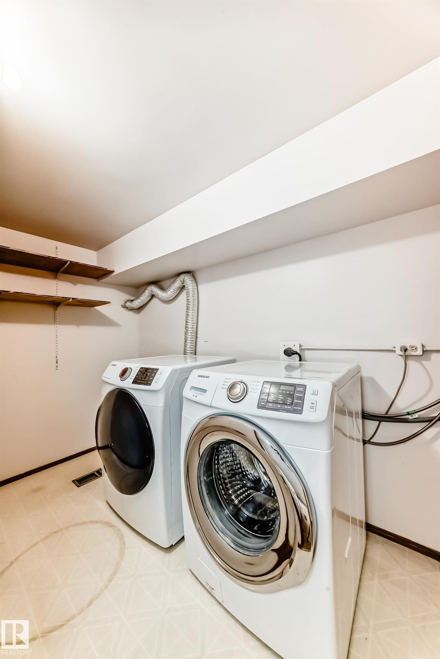 104 70 Alpine Place, St. Albert, AB - Indoor Photo Showing Laundry Room