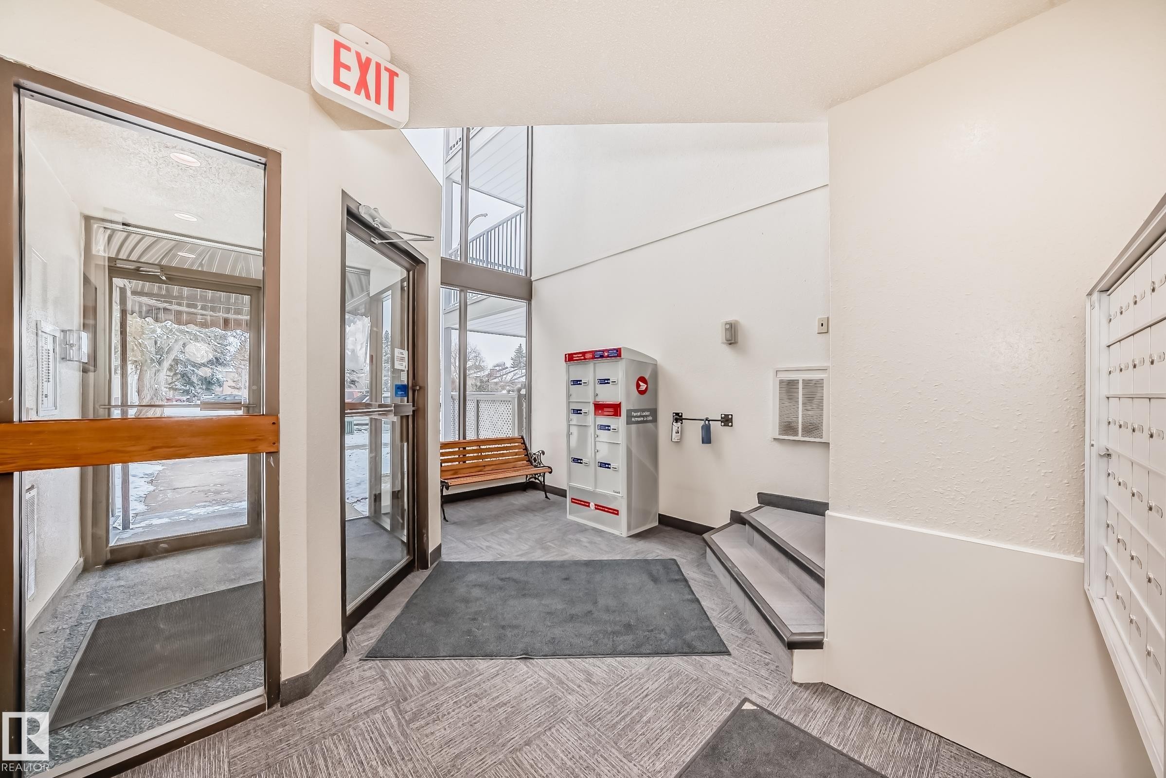 104 70 Alpine Place, St. Albert, AB - Indoor Photo Showing Other Room