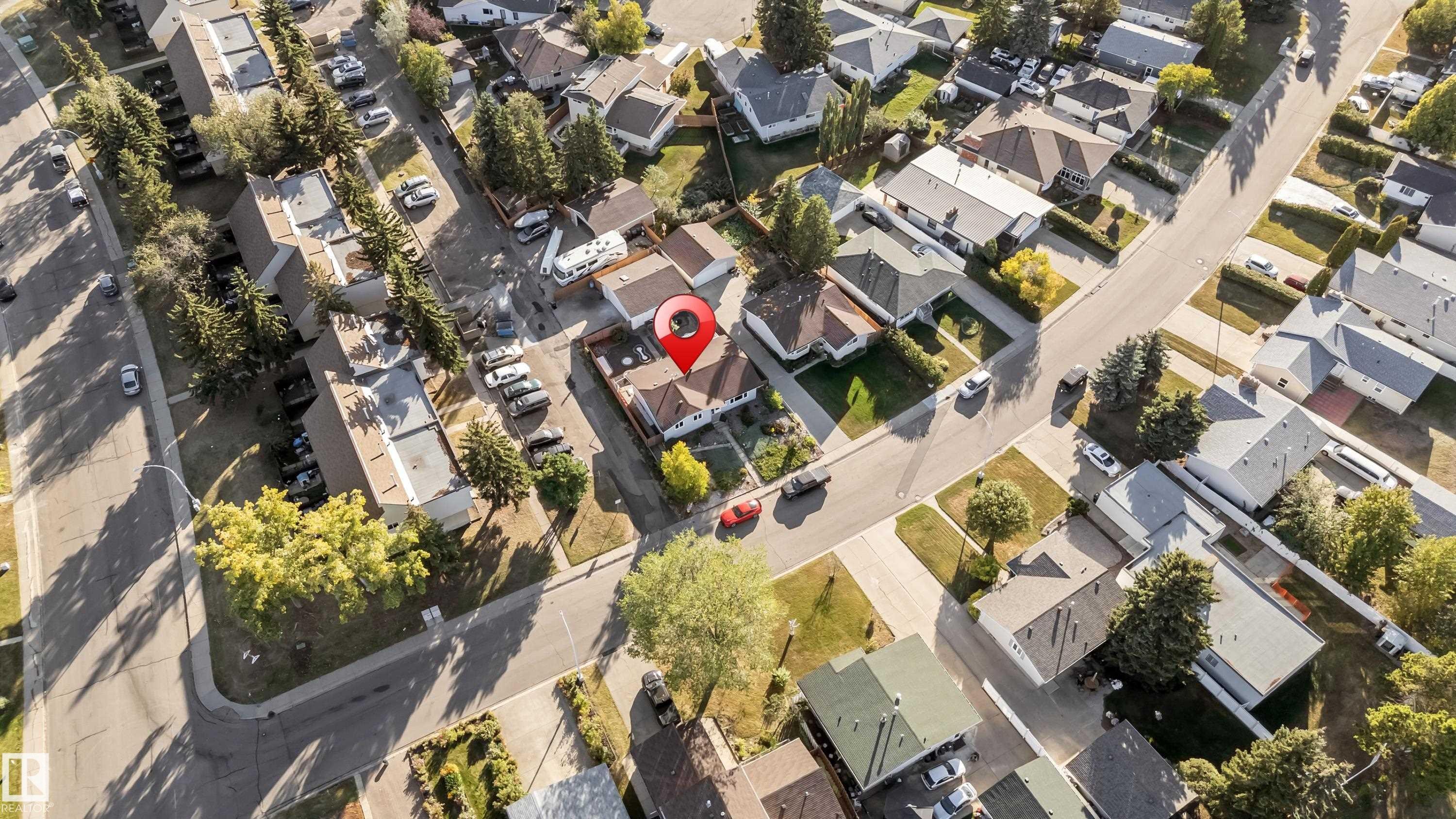 8103 14 Avenue, Edmonton, AB - With View