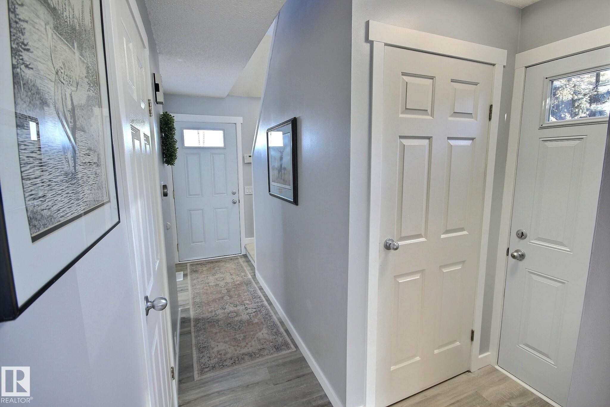3519 16A Avenue, Edmonton, AB - Indoor Photo Showing Other Room