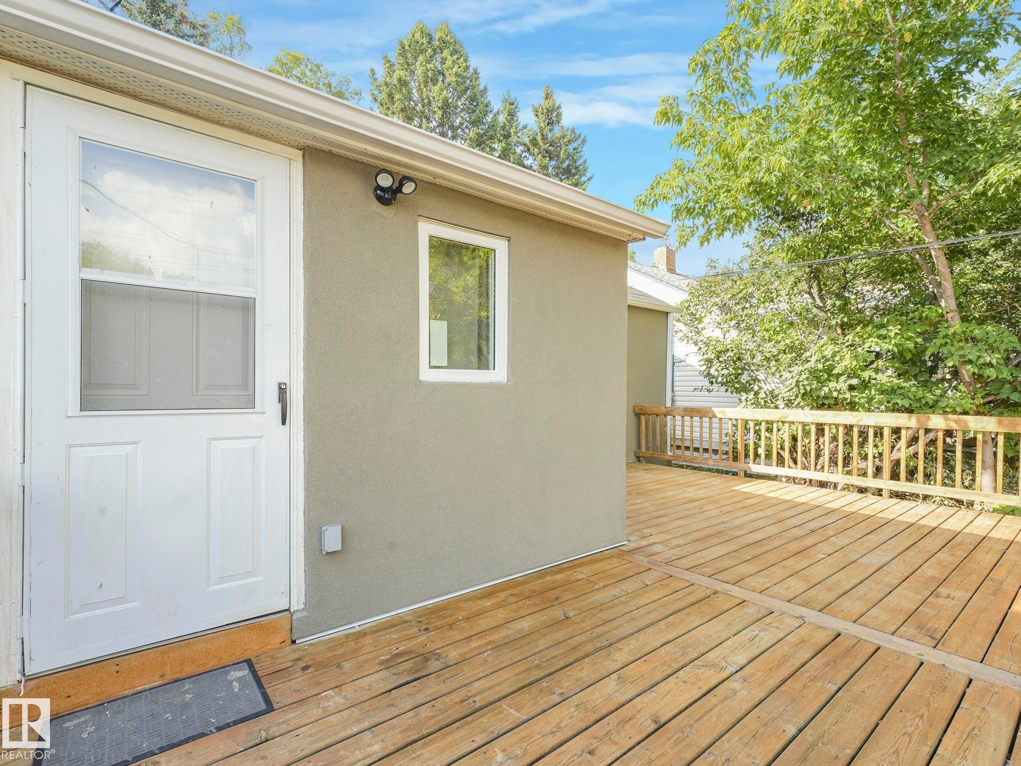 Edmonton, AB - Outdoor With Deck Patio Veranda With Exterior