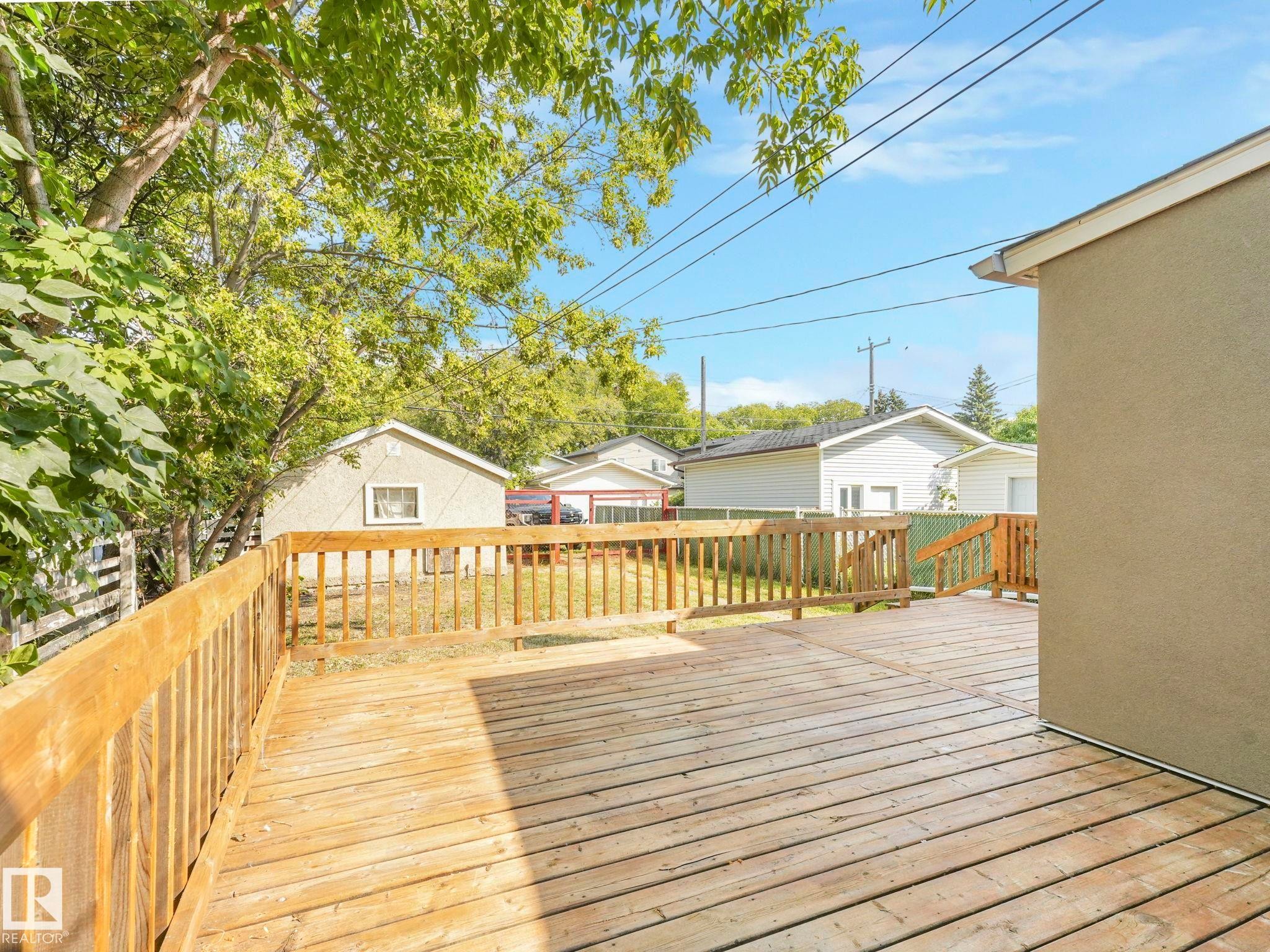 Edmonton, AB - Outdoor With Deck Patio Veranda With Exterior