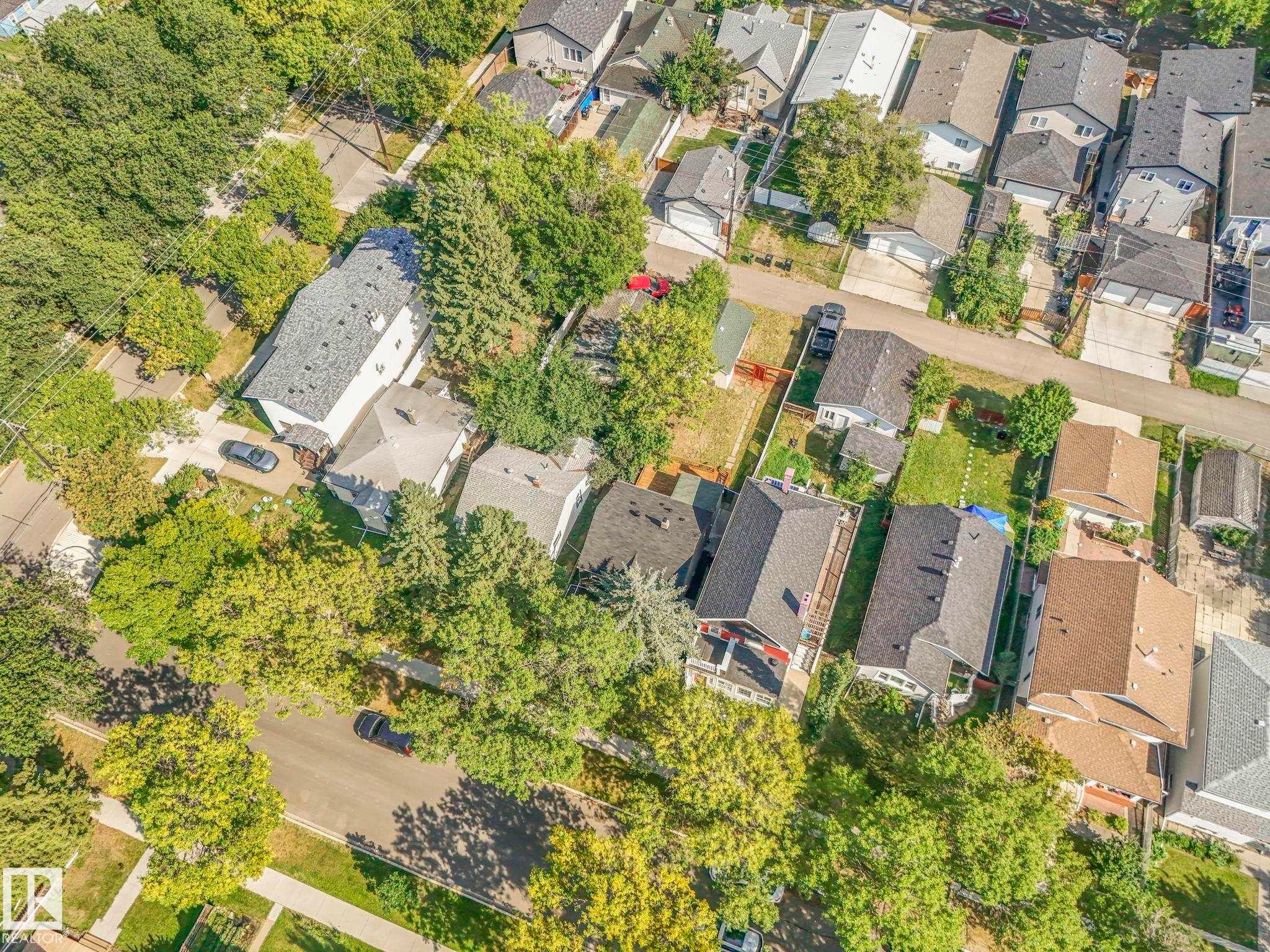 Edmonton, AB - Outdoor With View