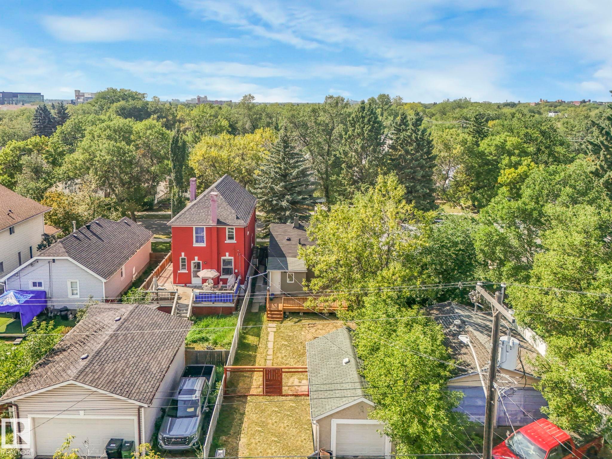 Edmonton, AB - Outdoor With View