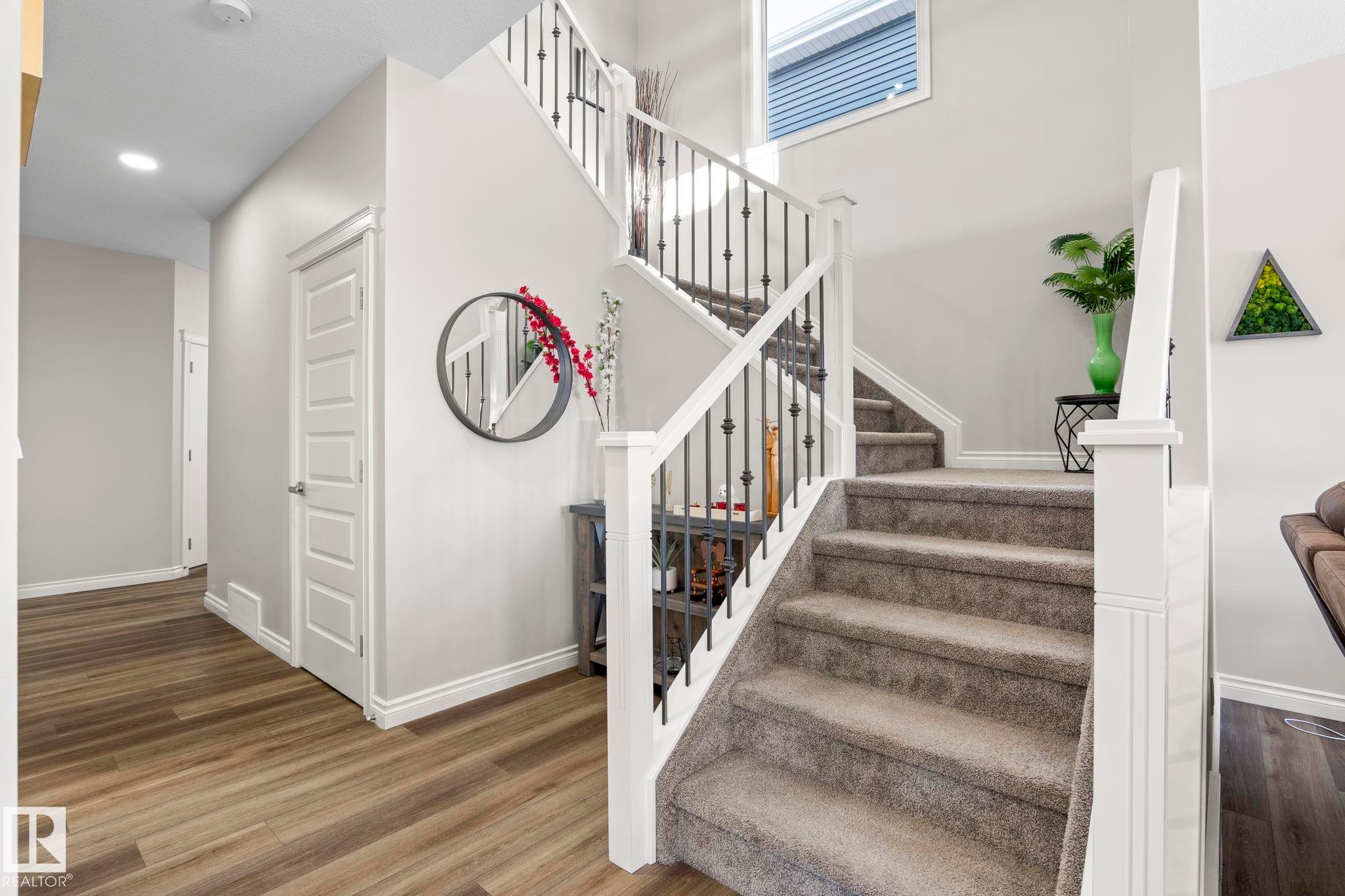 73 Redspur Drive, St. Albert, AB - Indoor Photo Showing Other Room