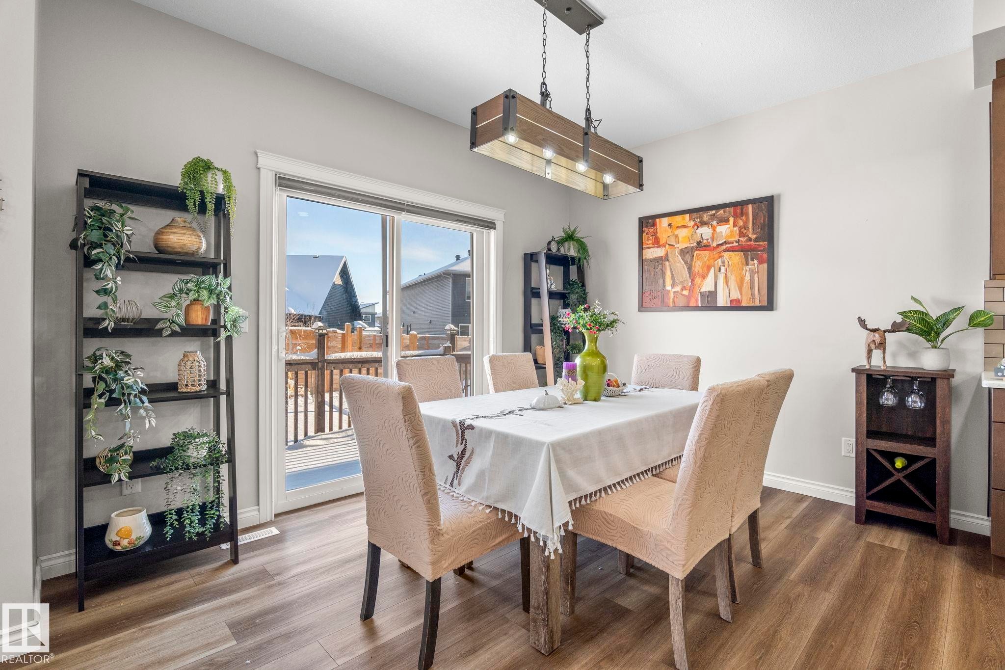 73 Redspur Drive, St. Albert, AB - Indoor Photo Showing Dining Room