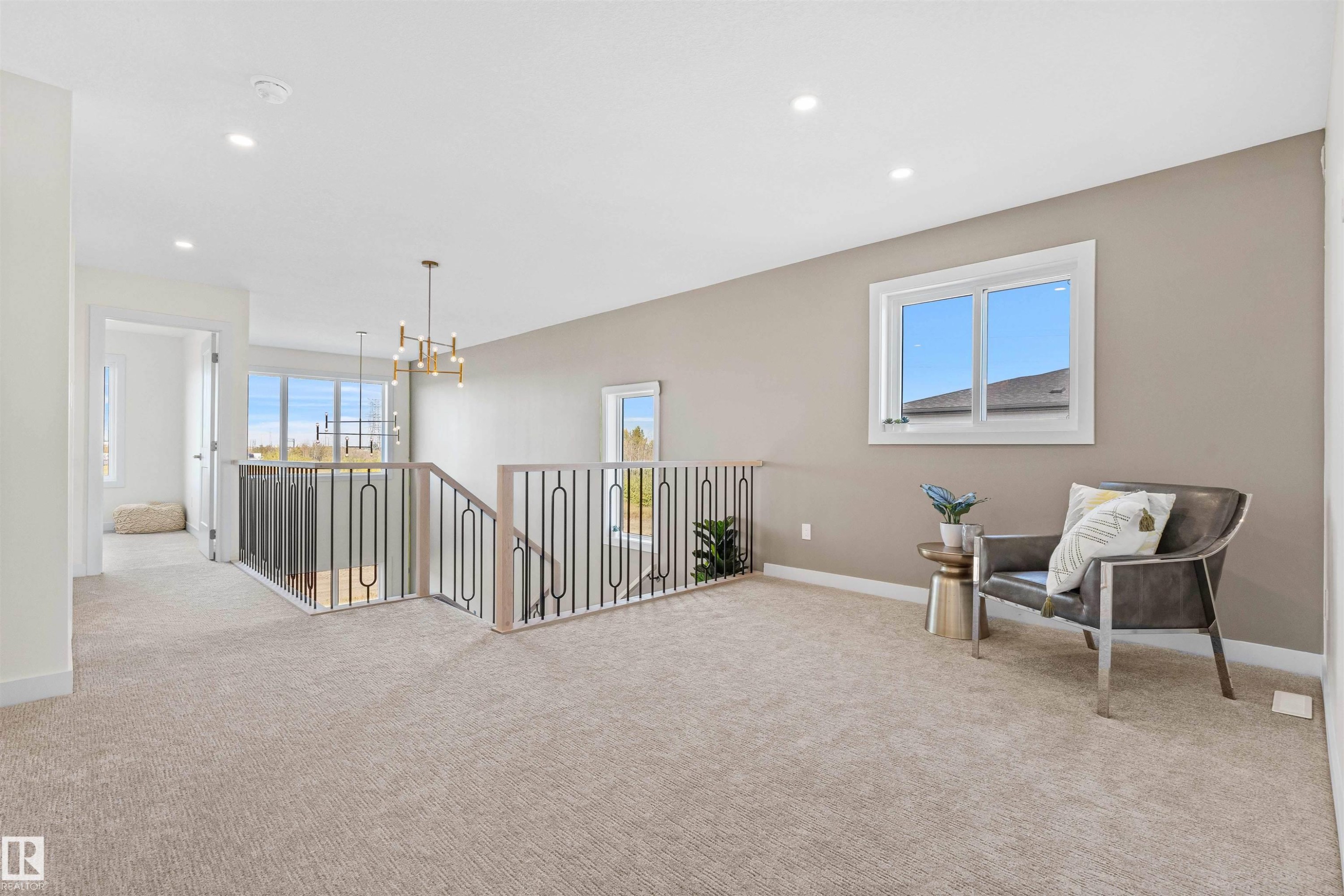 2013 154 Avenue, Edmonton, AB - Indoor Photo Showing Other Room