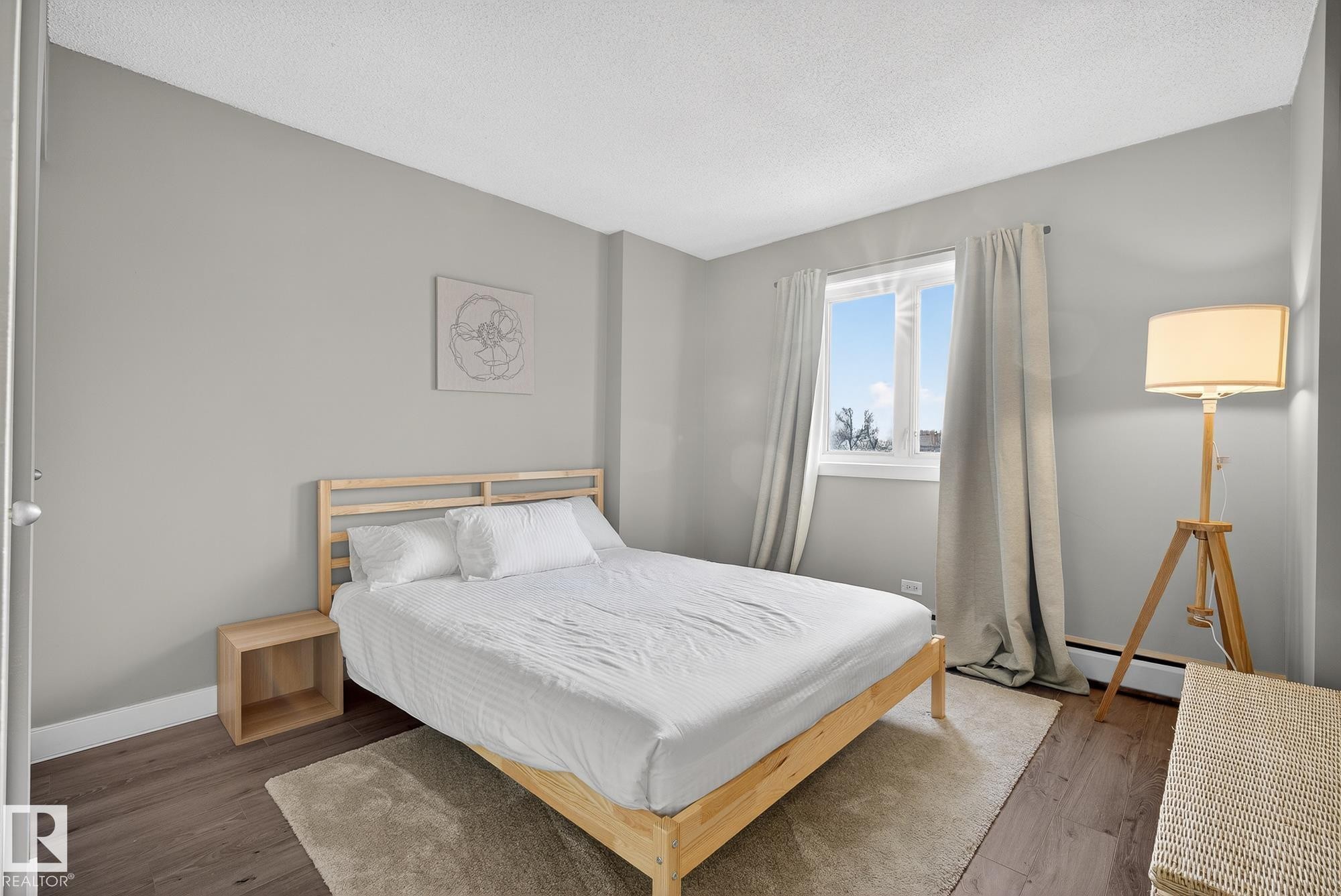 308 9710 105 Street, Edmonton, AB - Indoor Photo Showing Bedroom