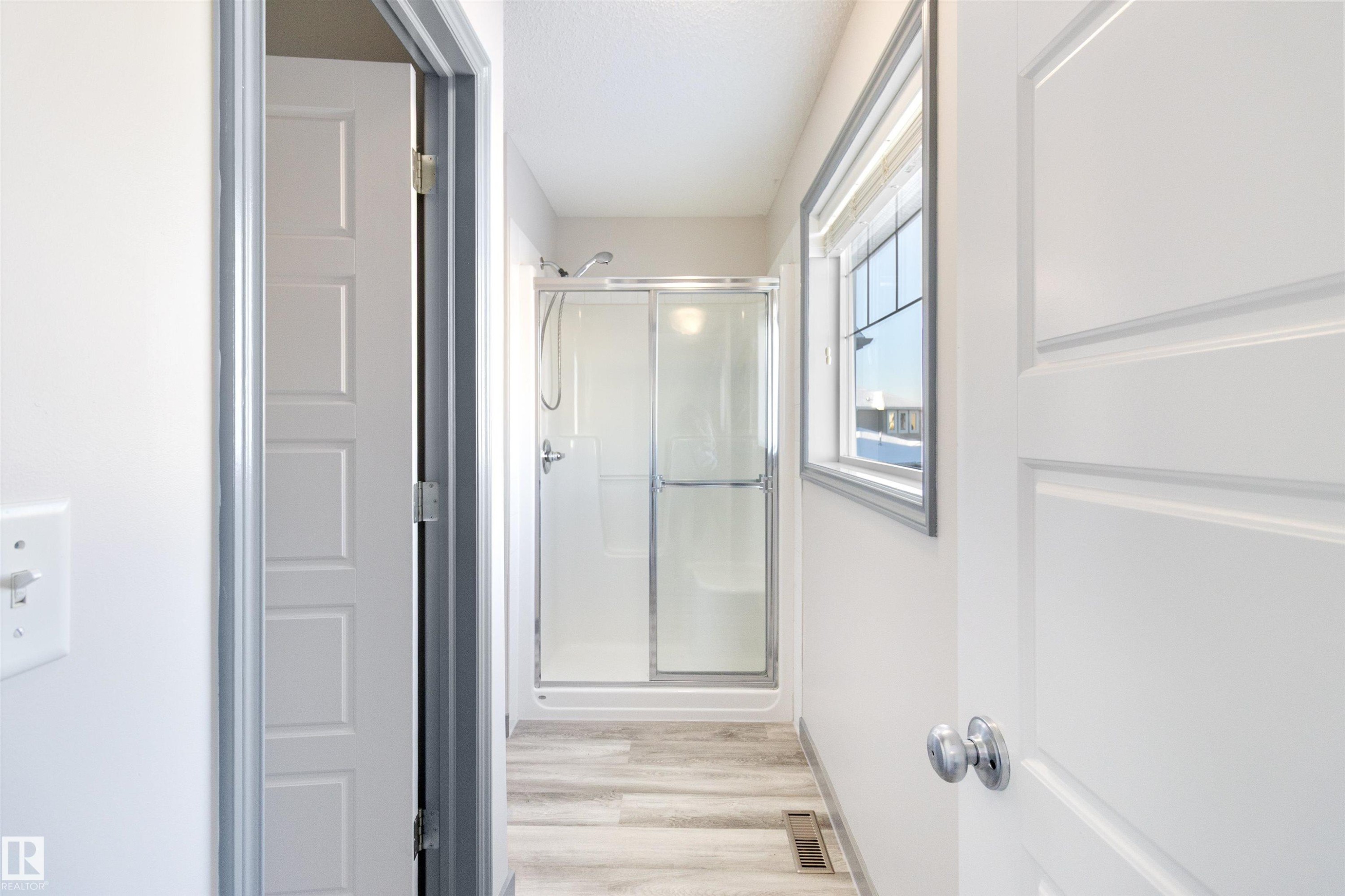 75 Dunlop Wynd, Leduc, AB - Indoor Photo Showing Other Room