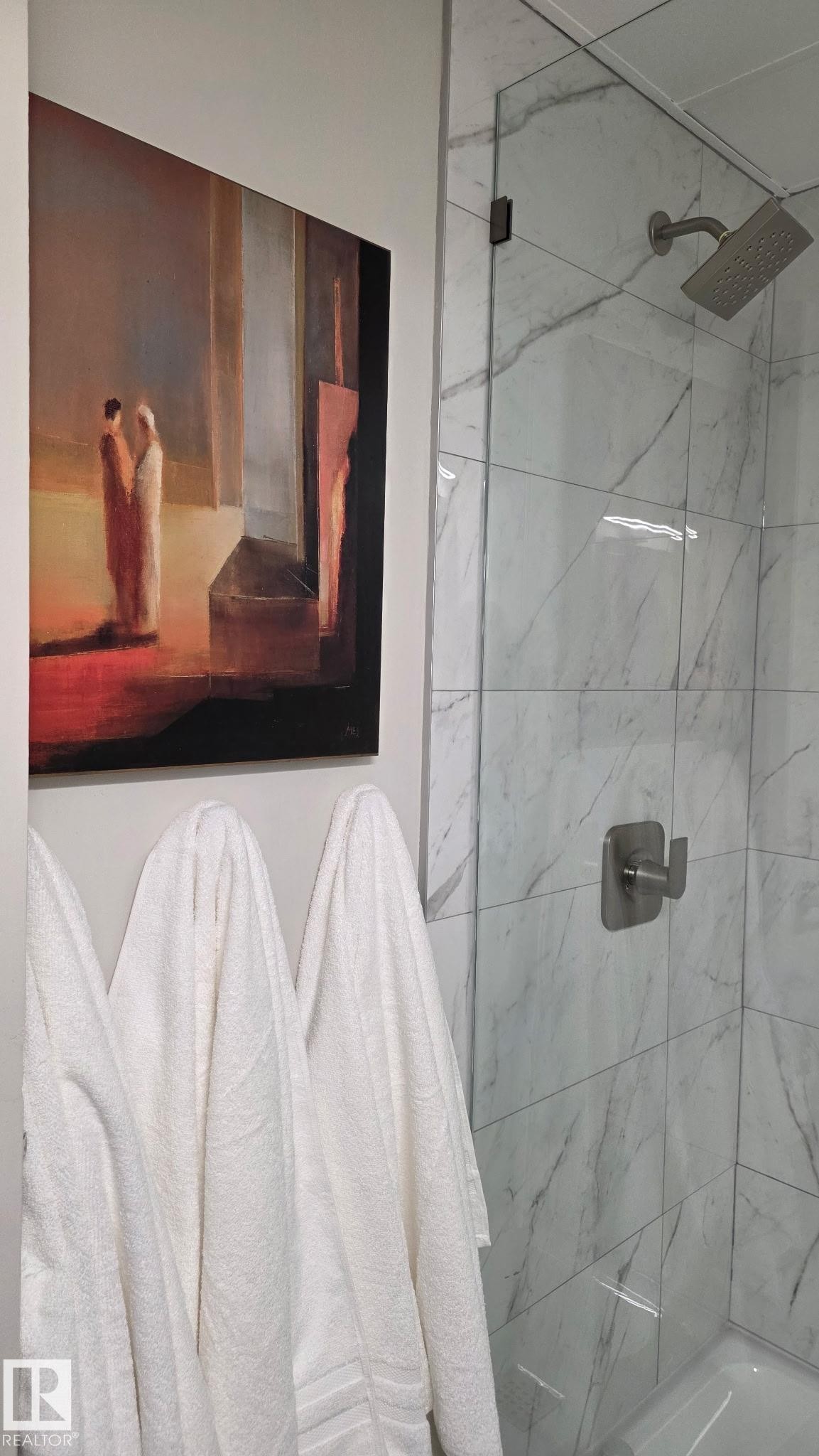 Edmonton, AB - Indoor Photo Showing Bathroom