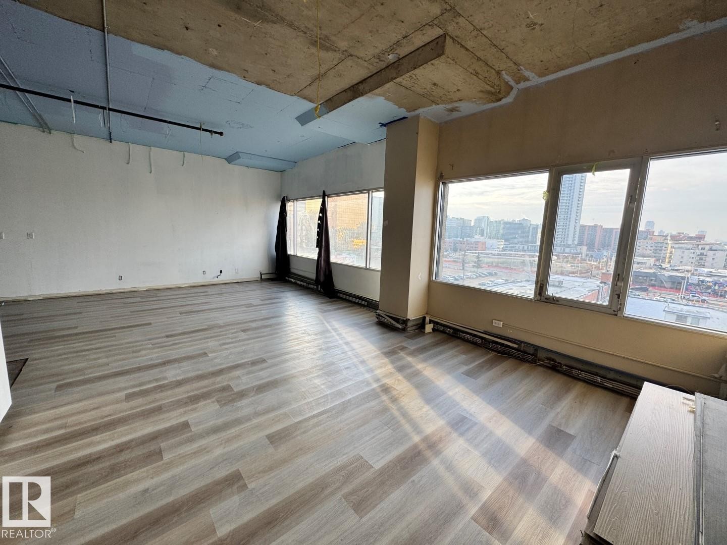 502 10179 105 Street, Edmonton, AB - Indoor Photo Showing Other Room