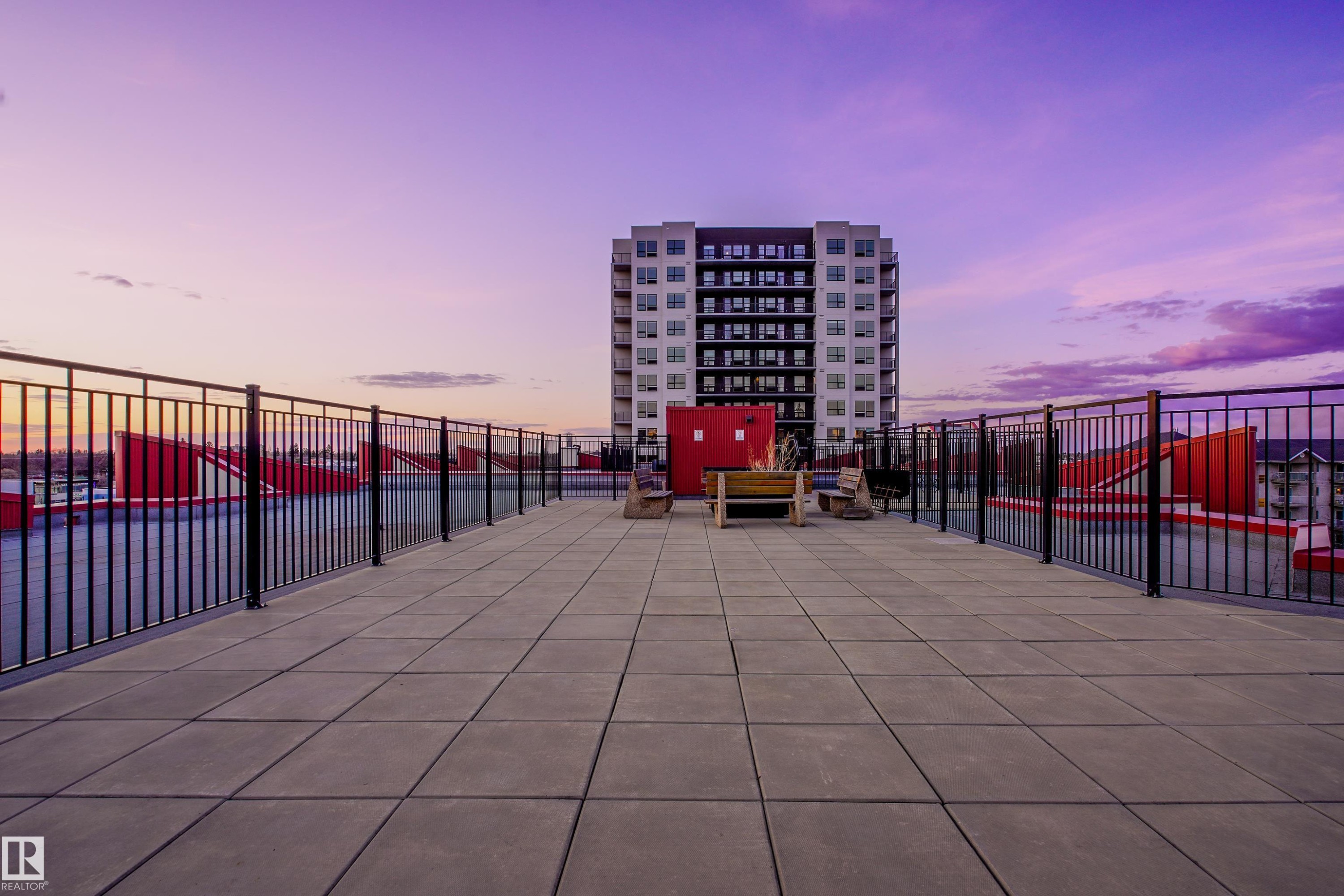 319 10523 123 Street, Edmonton, AB - Outdoor