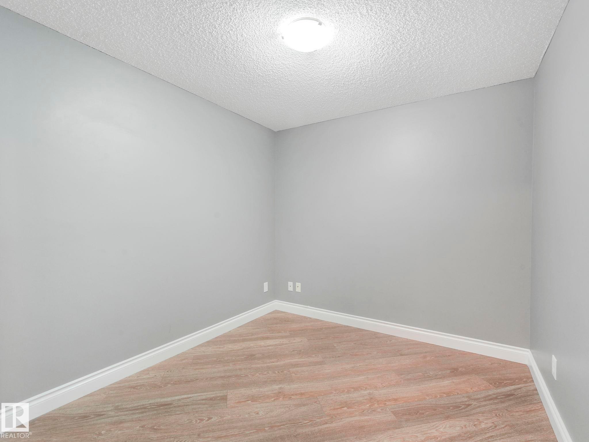 332 16035 132 Street, Edmonton, AB - Indoor Photo Showing Other Room
