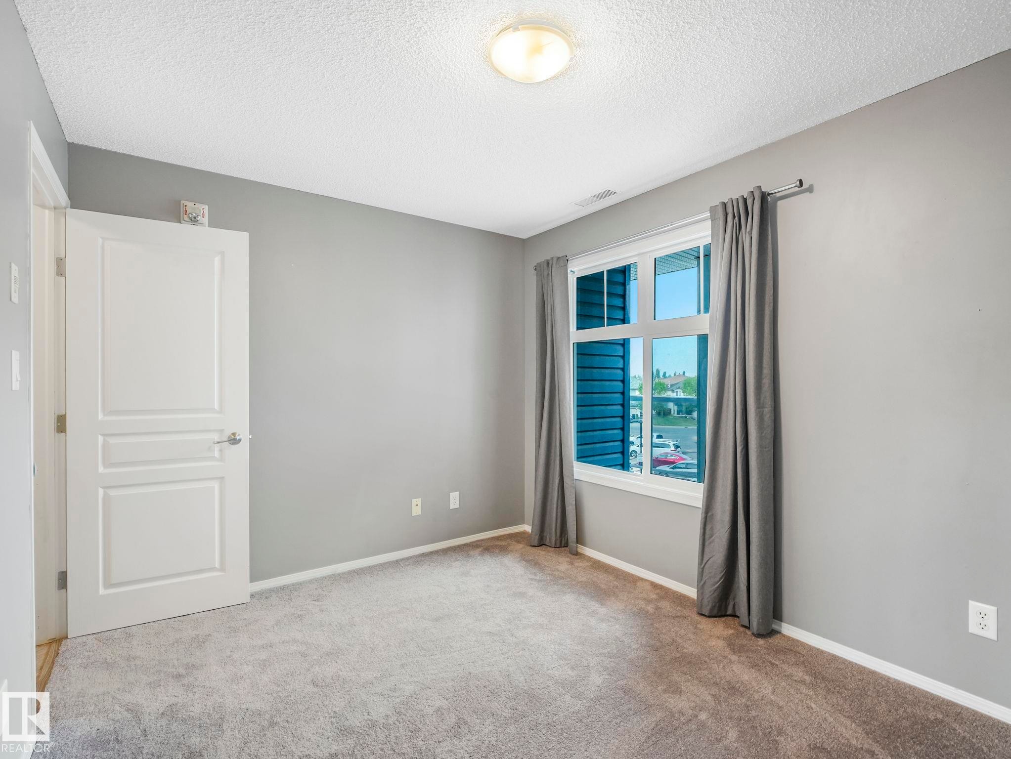 332 16035 132 Street, Edmonton, AB - Indoor Photo Showing Other Room