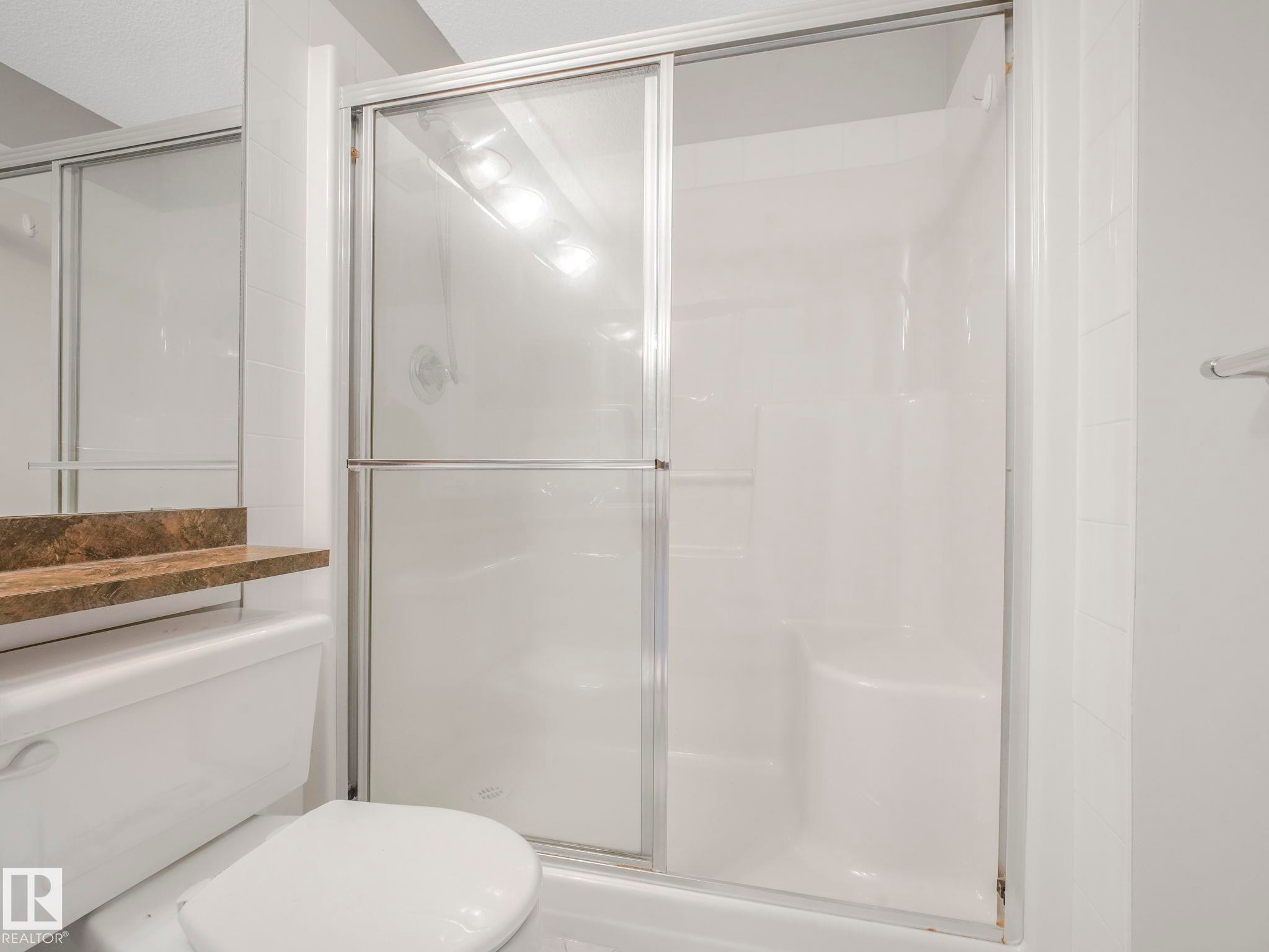 332 16035 132 Street, Edmonton, AB - Indoor Photo Showing Bathroom