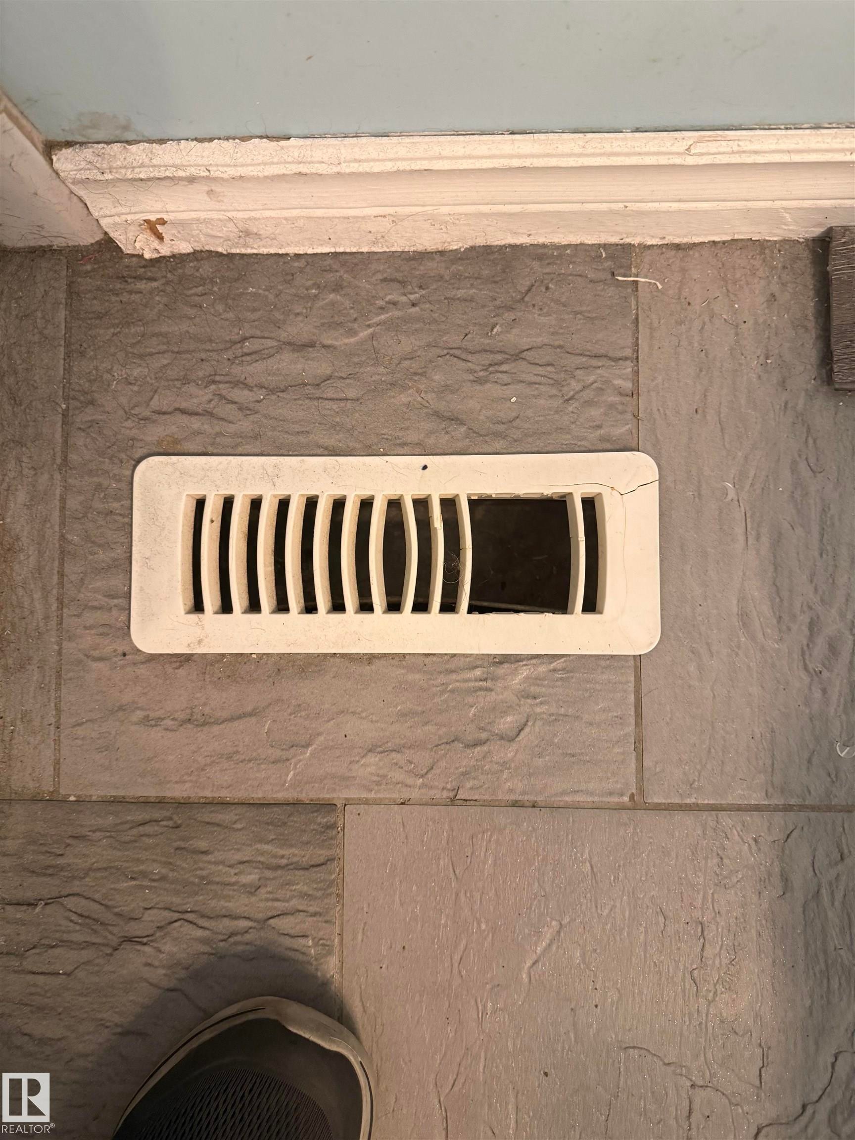 9 Louisbourg Place, St. Albert, AB - Indoor