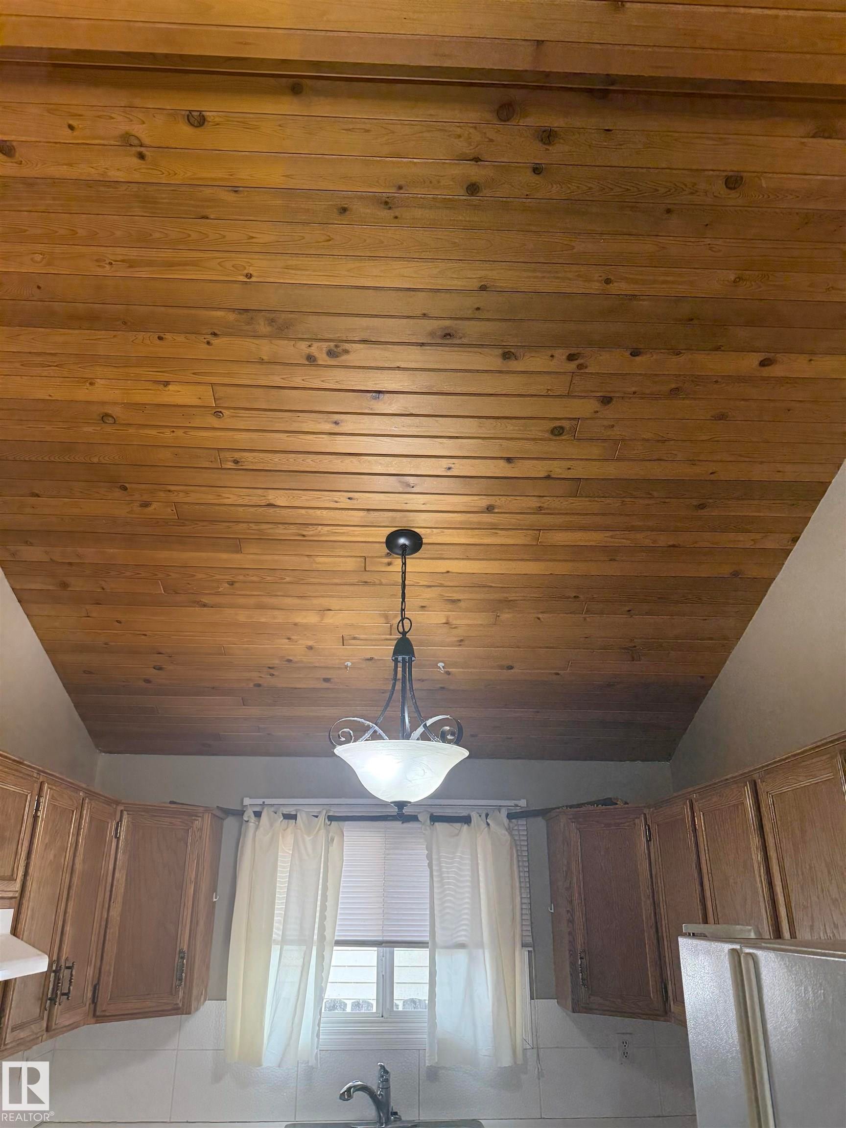 9 Louisbourg Place, St. Albert, AB - Indoor