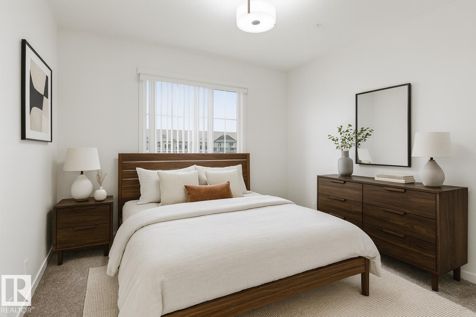 307 812 Welsh Drive, Edmonton, AB - Indoor Photo Showing Bedroom