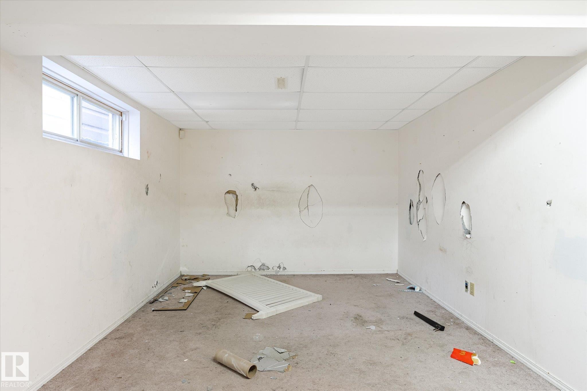 9822 175 Avenue, Edmonton, AB - Indoor