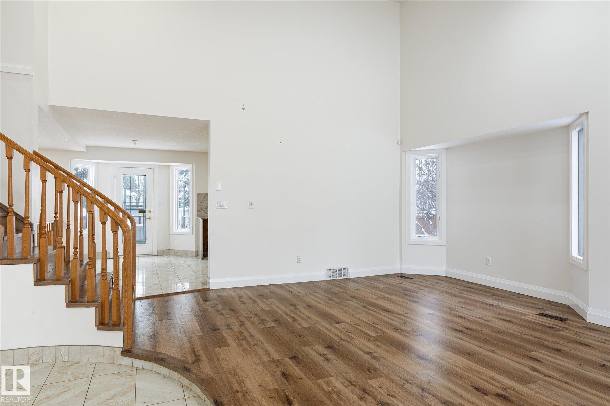 9822 175 Avenue, Edmonton, AB - Indoor Photo Showing Other Room