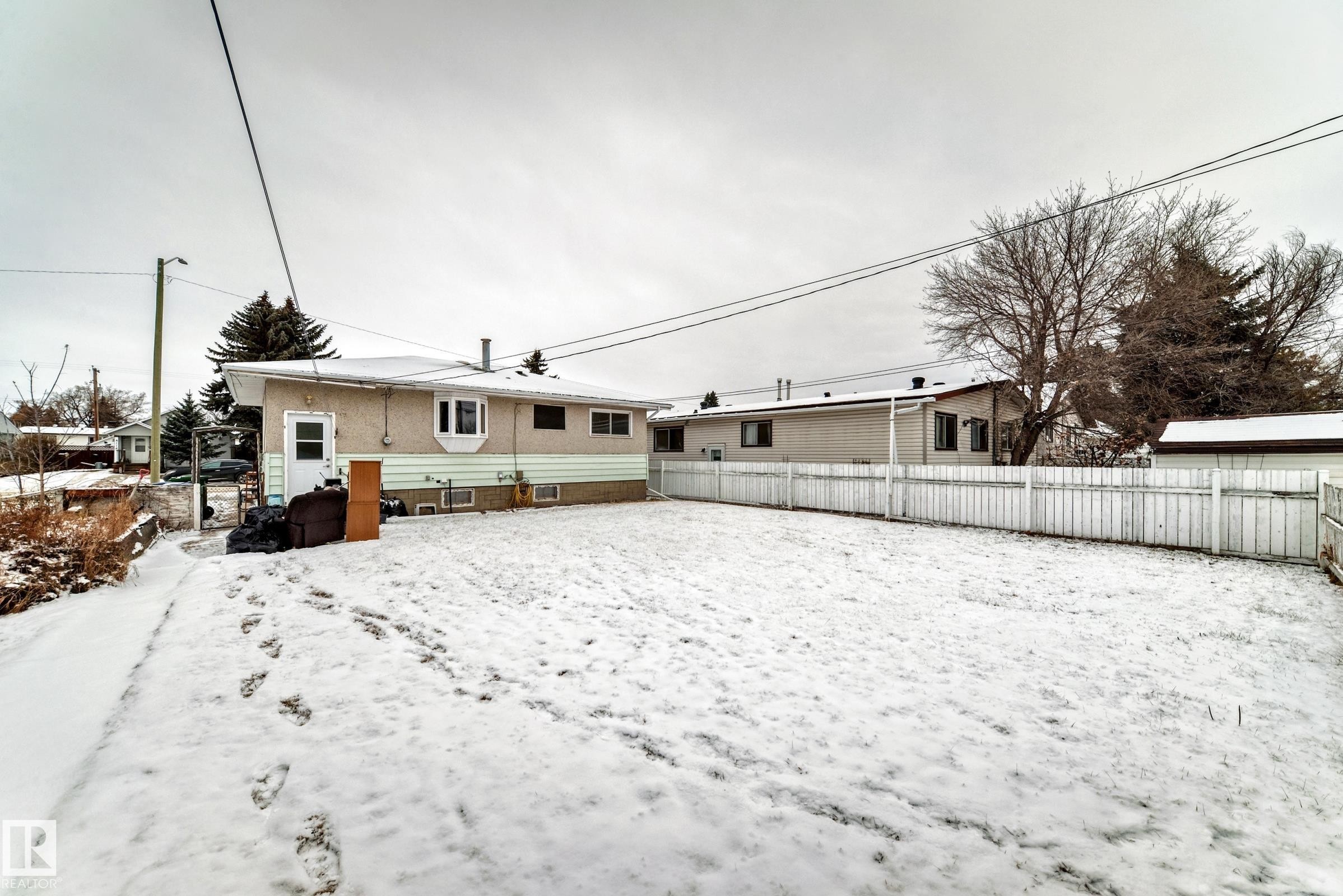 Wetaskiwin, AB - Outdoor