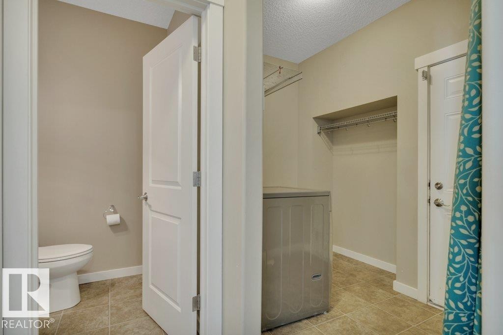 3054 Spence Wynd, Edmonton, AB - Indoor Photo Showing Bathroom