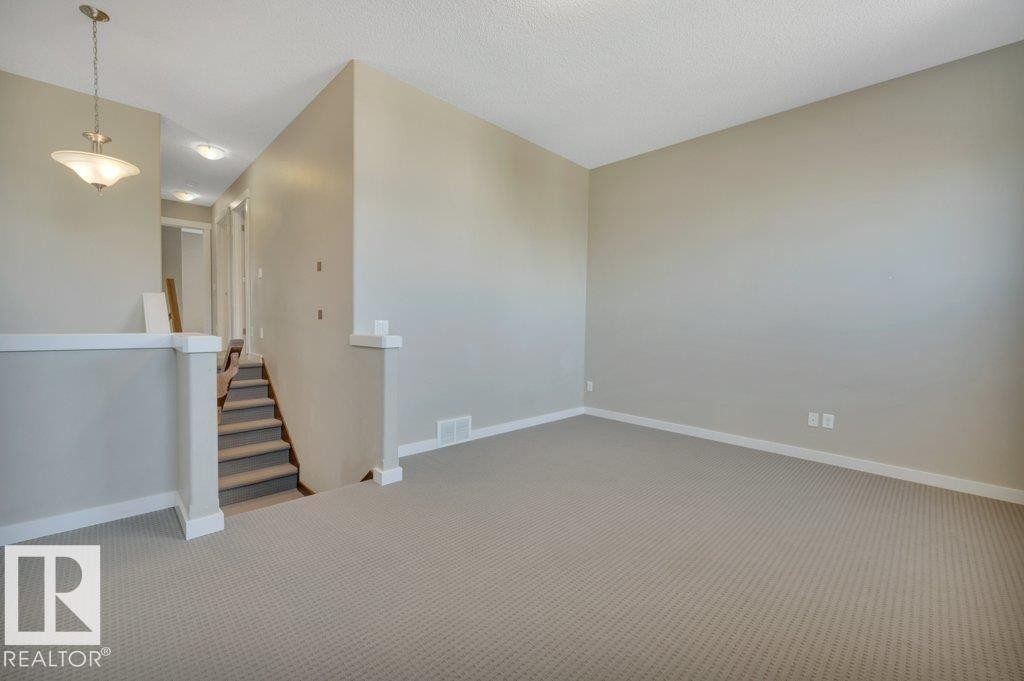 3054 Spence Wynd, Edmonton, AB - Indoor Photo Showing Other Room