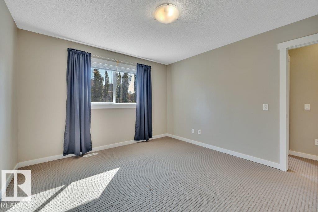 3054 Spence Wynd, Edmonton, AB - Indoor Photo Showing Other Room