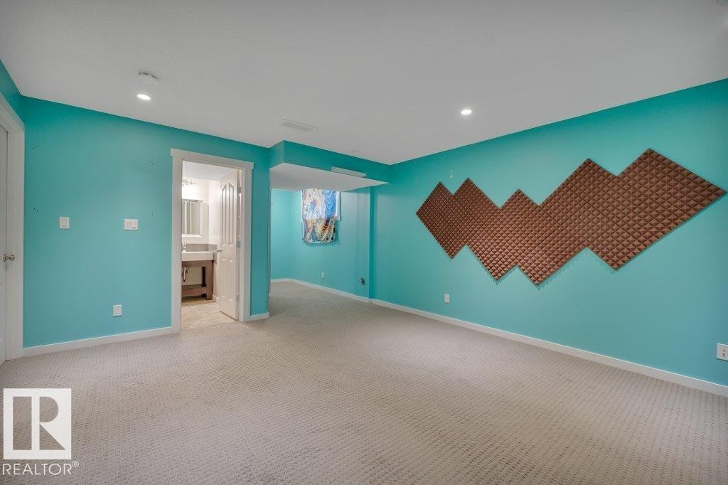 3054 Spence Wynd, Edmonton, AB - Indoor Photo Showing Other Room