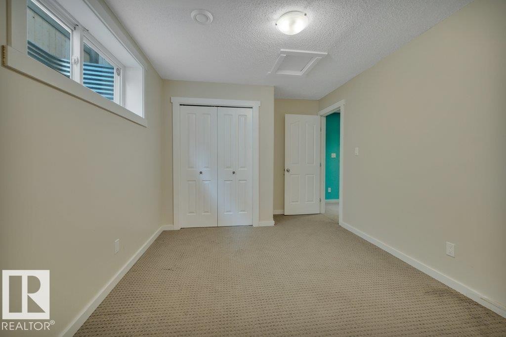 3054 Spence Wynd, Edmonton, AB - Indoor Photo Showing Other Room