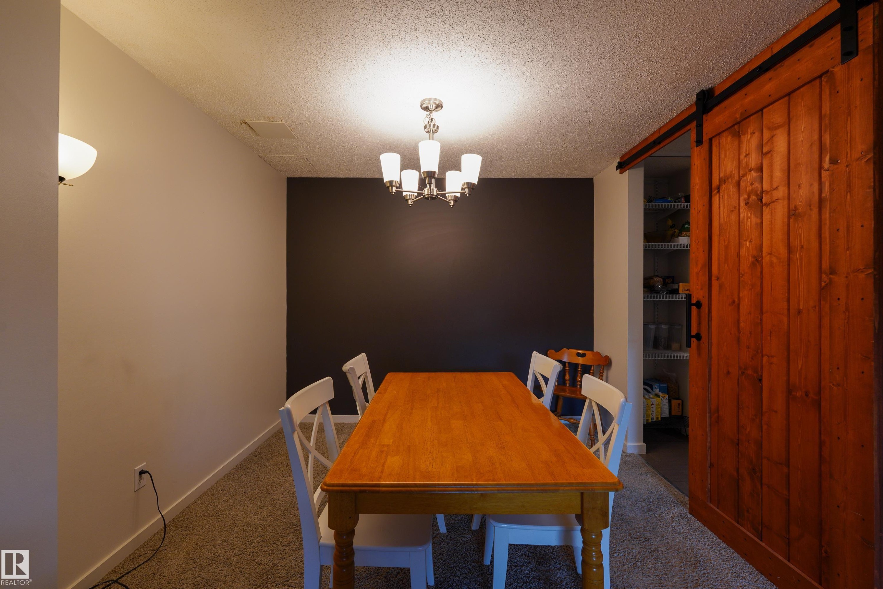 26 Mcleod Place, Edmonton, AB - Indoor Photo Showing Dining Room