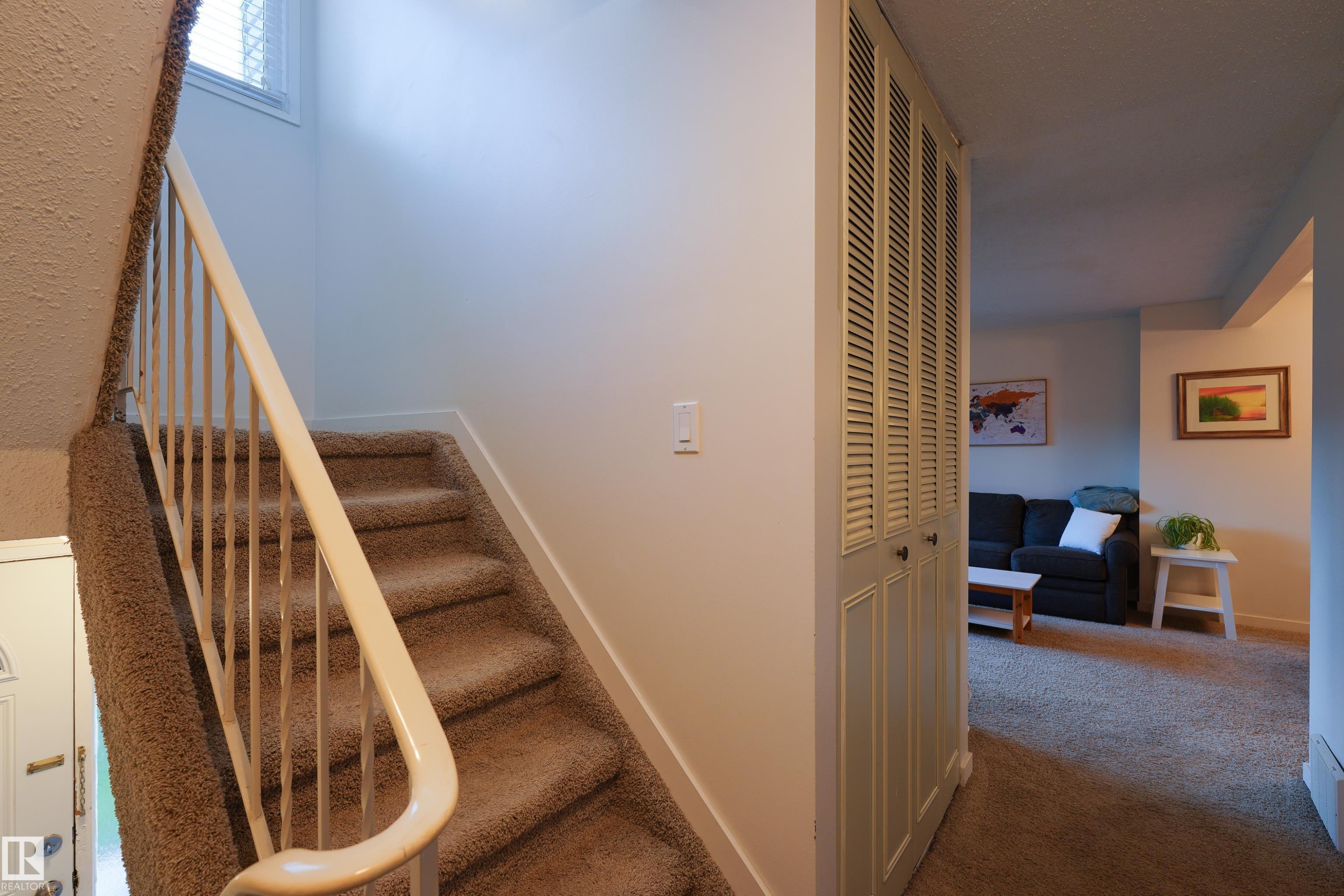 26 Mcleod Place, Edmonton, AB - Indoor Photo Showing Other Room