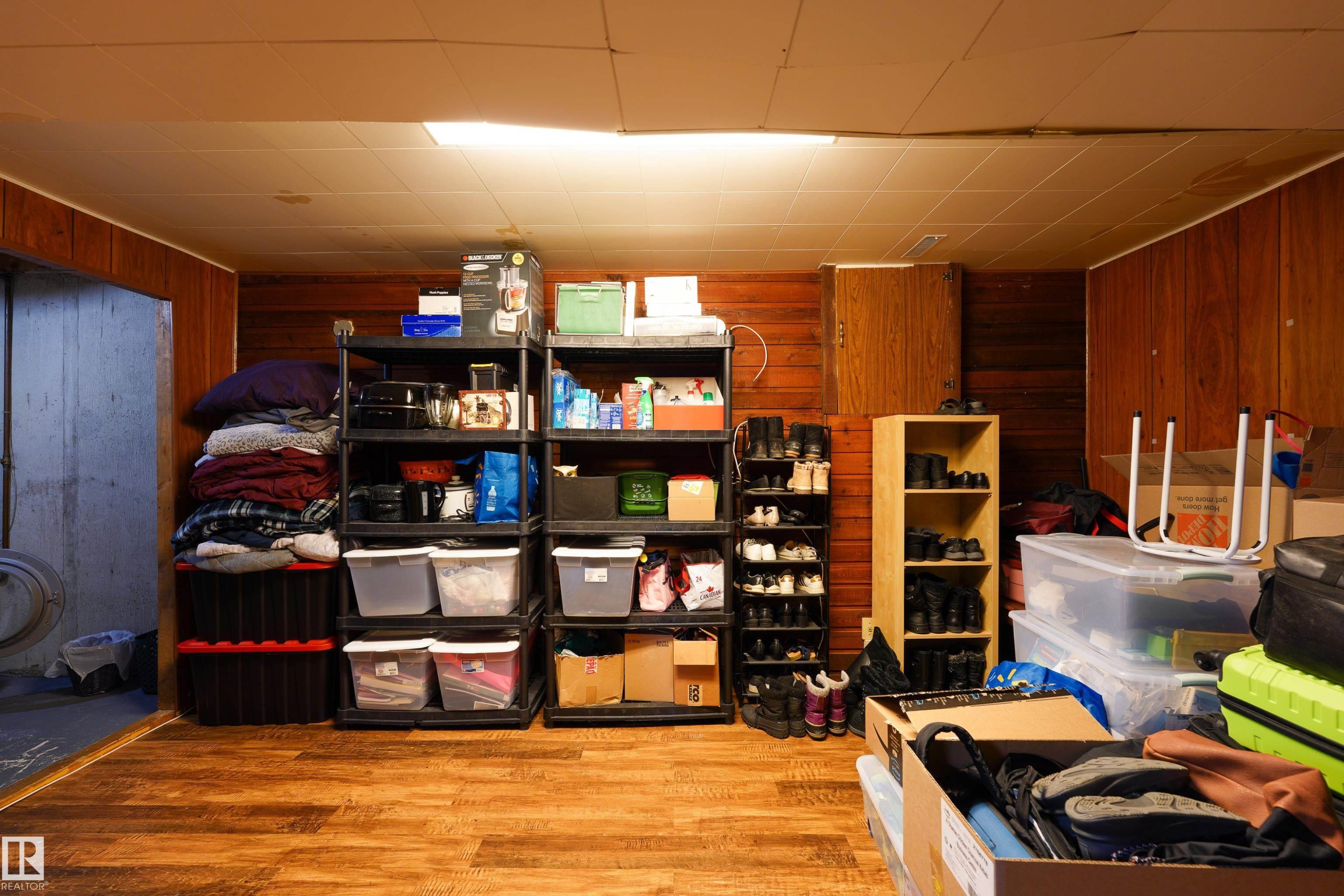 26 Mcleod Place, Edmonton, AB - Indoor Photo Showing Other Room