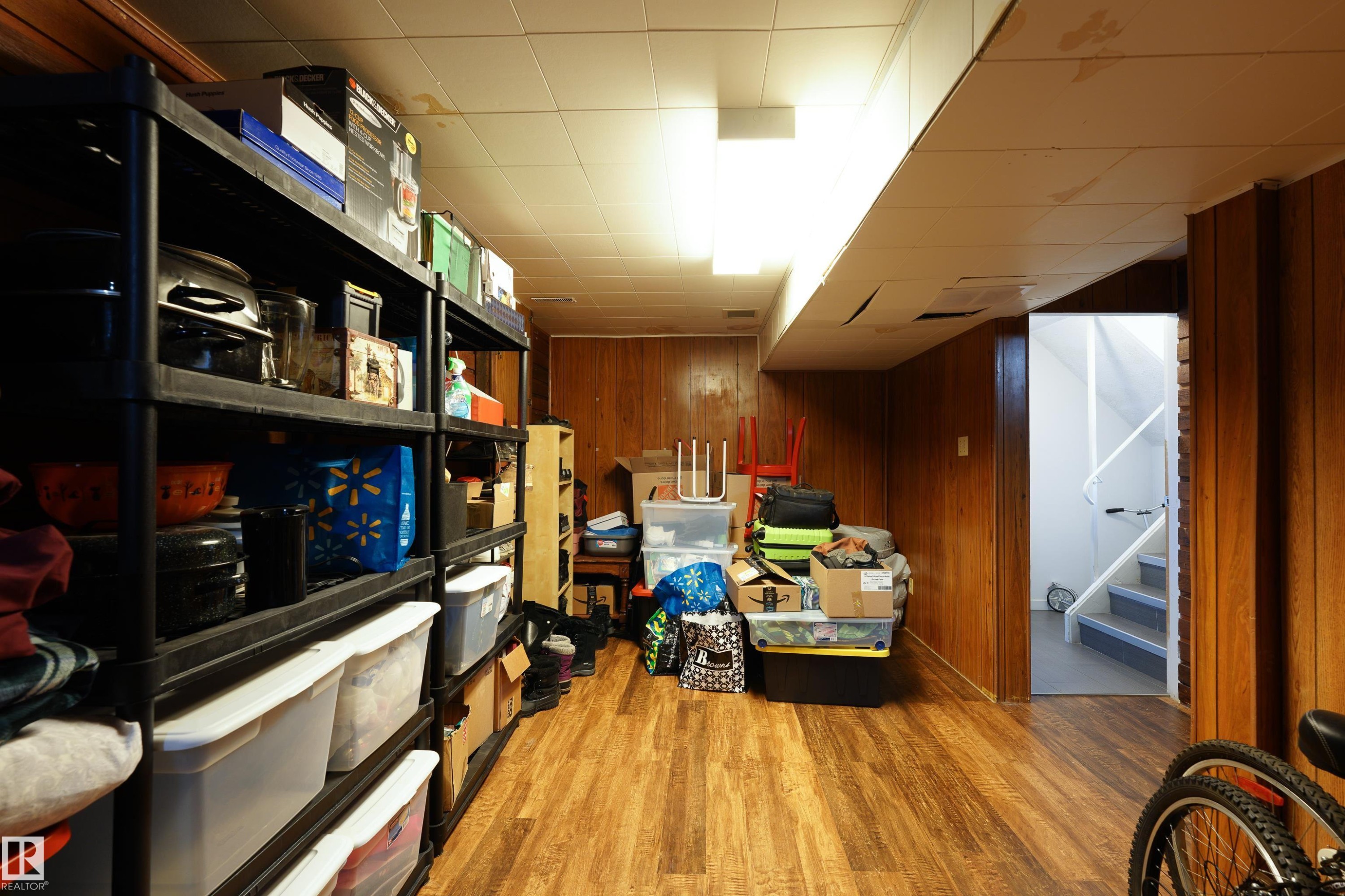 26 Mcleod Place, Edmonton, AB - Indoor