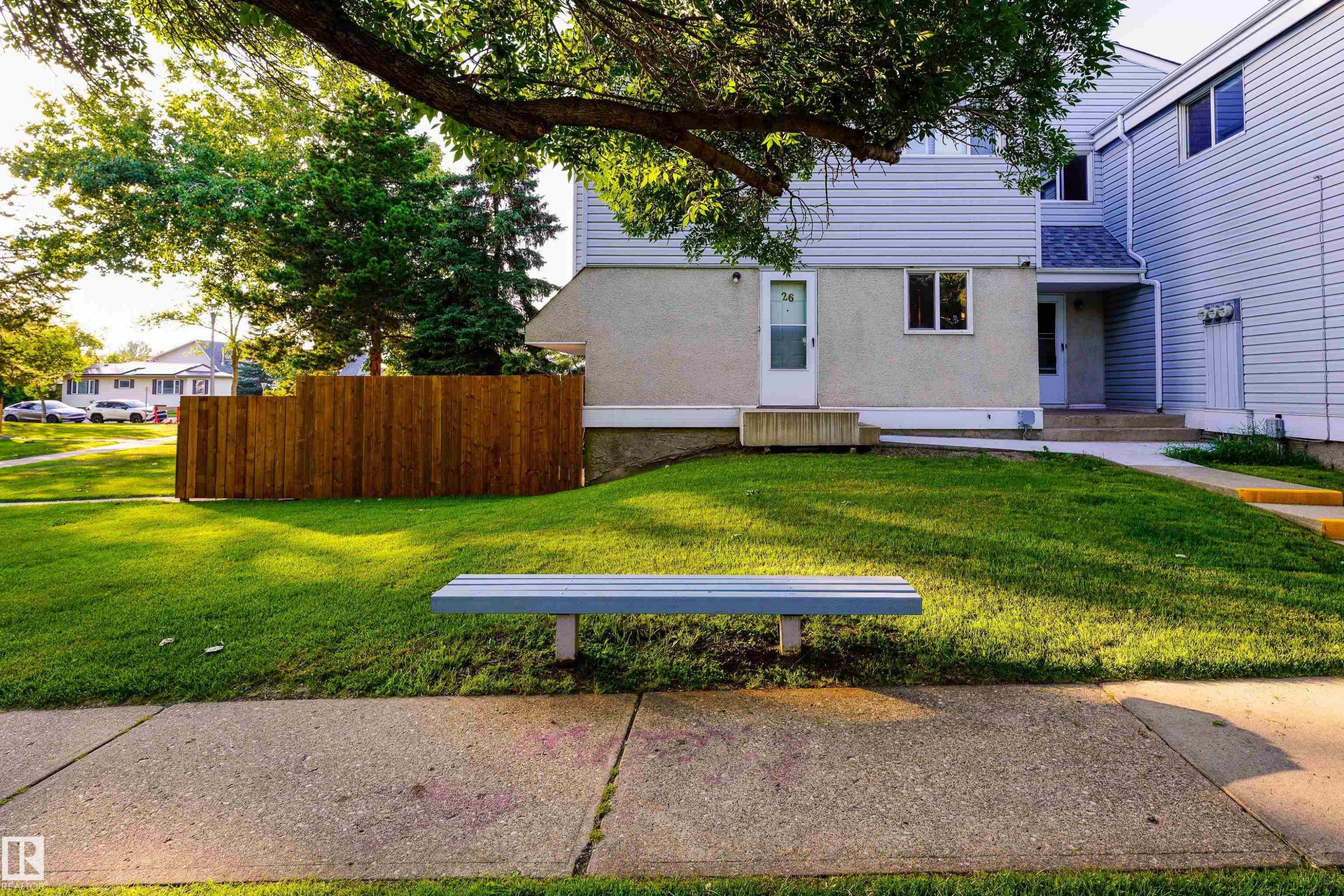 26 Mcleod Place, Edmonton, AB - Outdoor