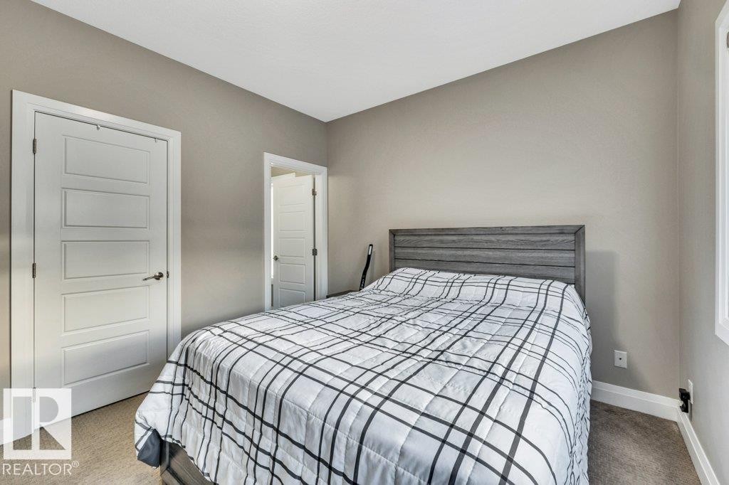 5121 1B Avenue, Edmonton, AB - Indoor Photo Showing Bedroom
