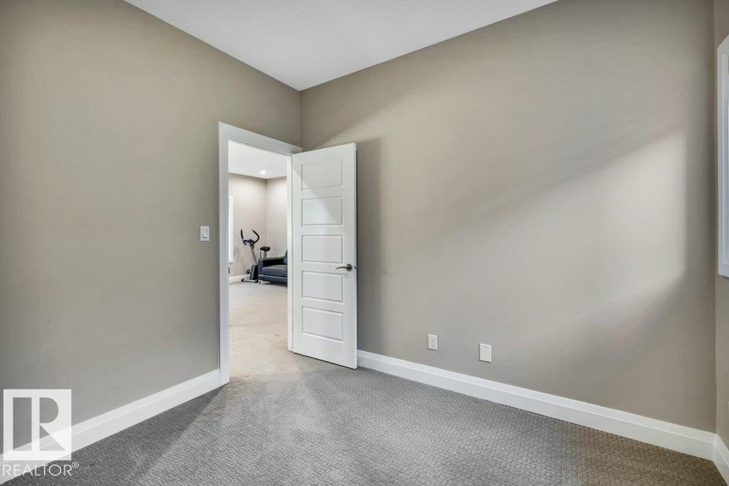 5121 1B Avenue, Edmonton, AB - Indoor Photo Showing Other Room