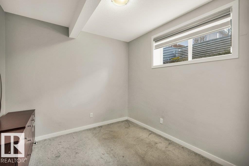 5121 1B Avenue, Edmonton, AB - Indoor Photo Showing Other Room